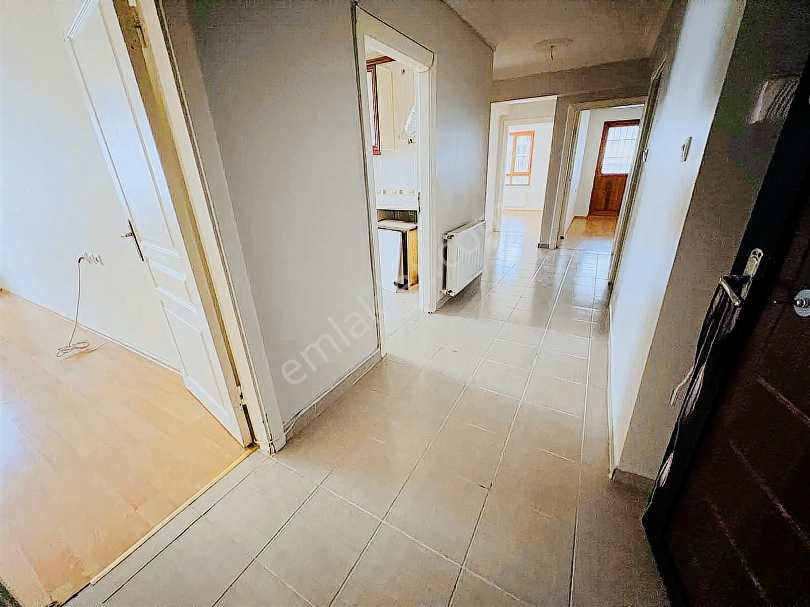 Şentürk Gayrimenkul'den**kat Konumunda**altı Daire**3+1 - Görsel 33