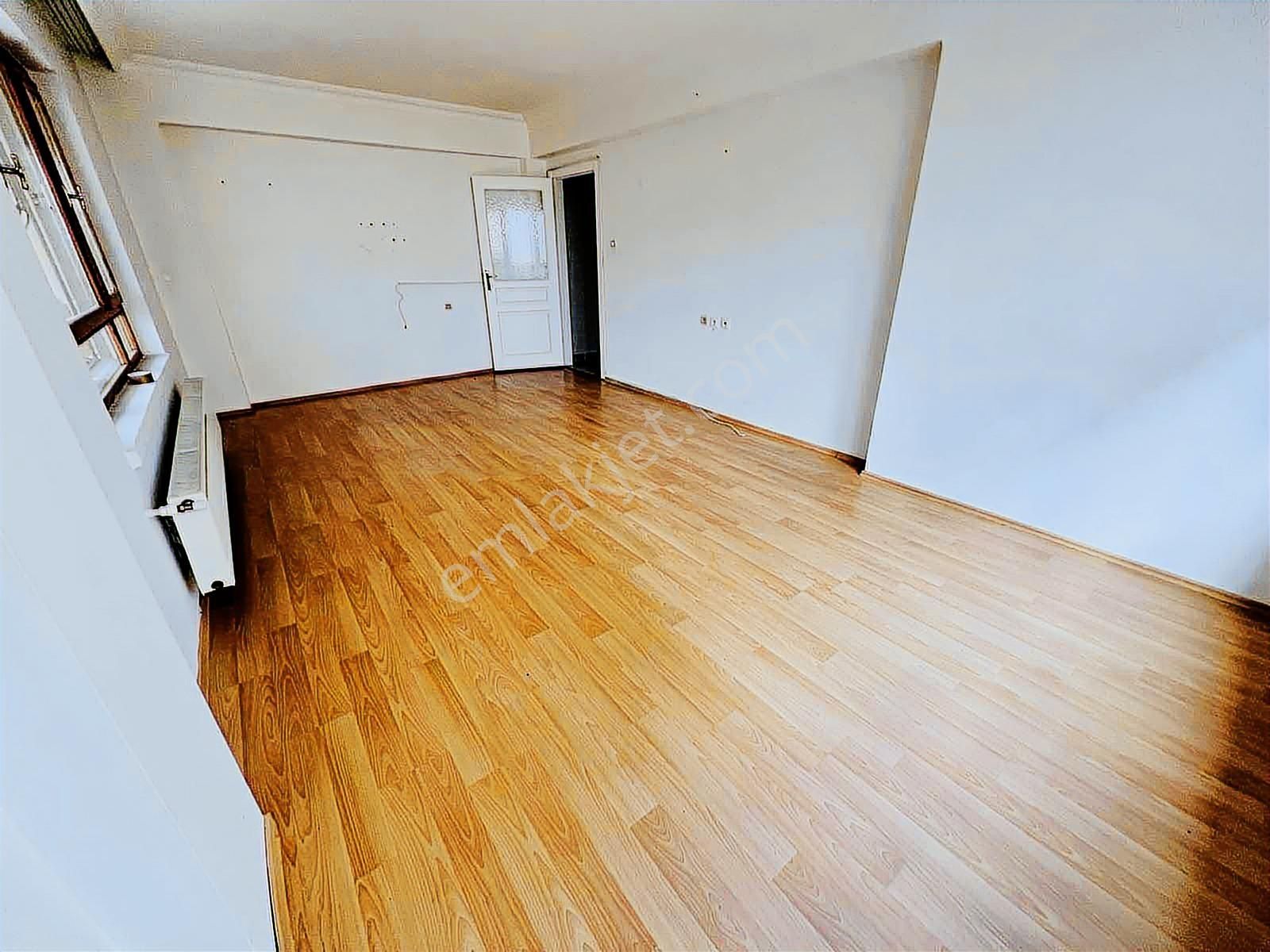 Şentürk Gayrimenkul'den**kat Konumunda**altı Daire**3+1 - Görsel 26