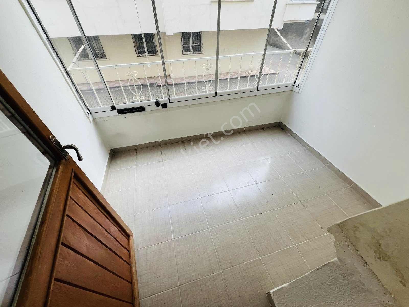 Şentürk Gayrimenkul'den**kat Konumunda**altı Daire**3+1 - Görsel 18