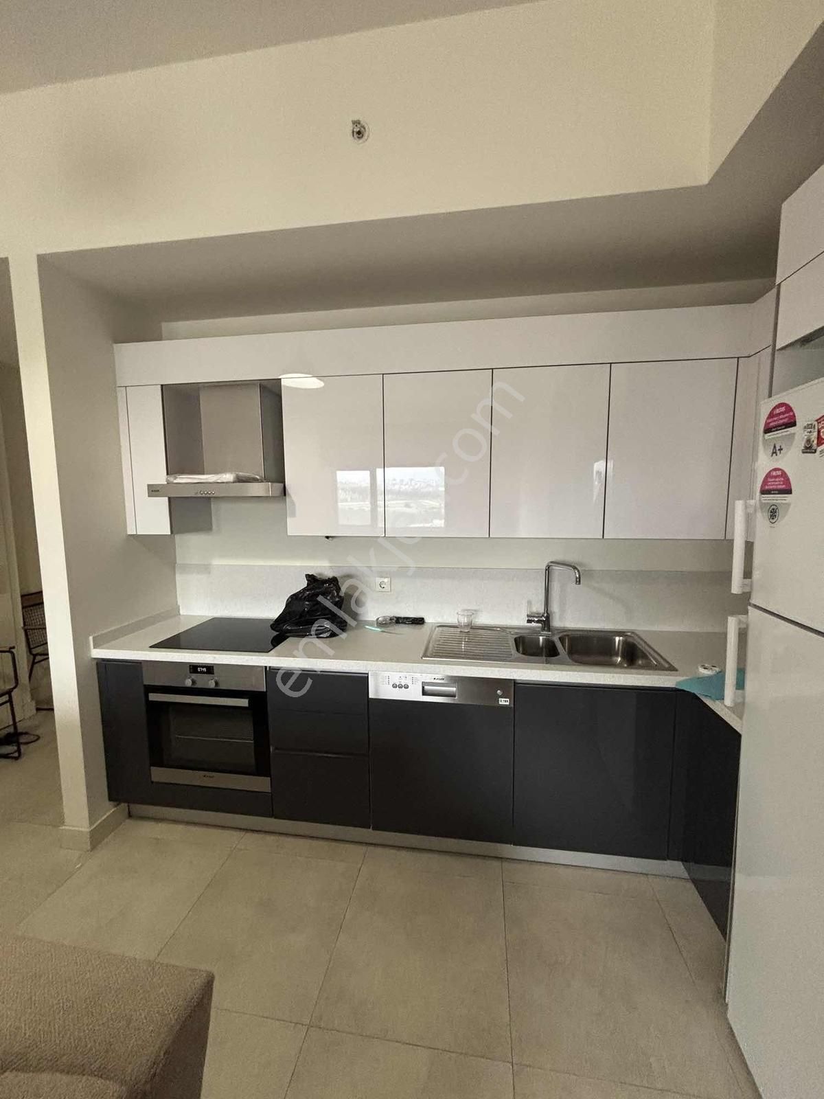 Kaan Emlaktan Sinpaş Ta 1 + 1 Full Eşyalı Ultra Lüks Daire - Görsel 24