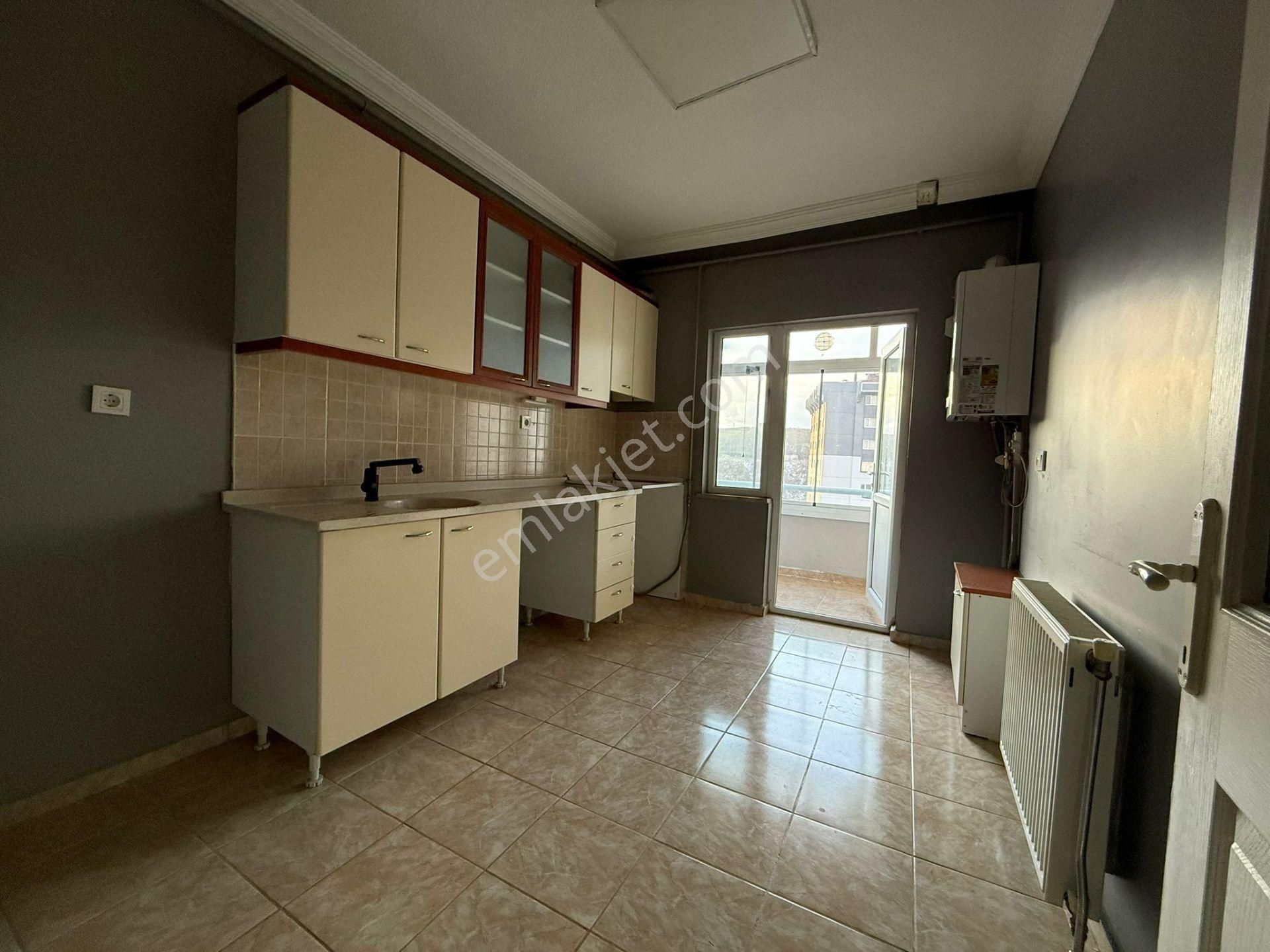 Ankalife'tan Mevlana Sitesinde Manzaralı 3+1 Kiralık Daire