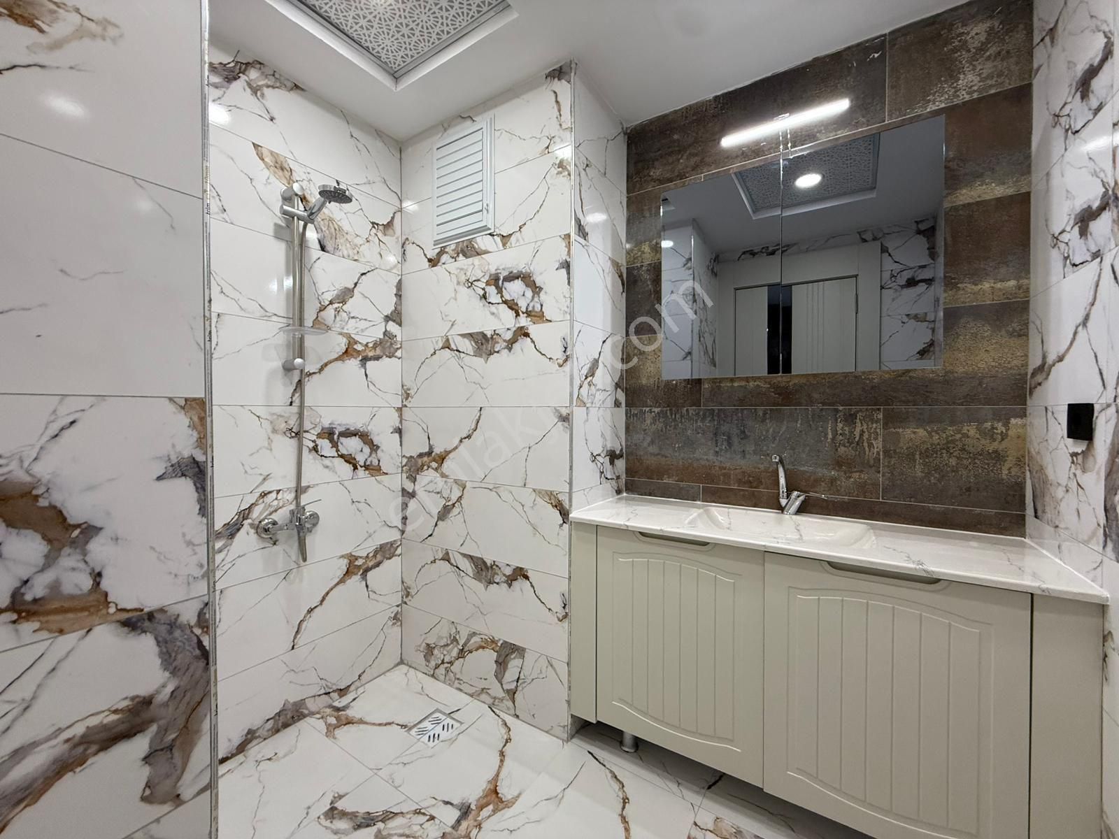 Akçe'den Yatırıma Uygun Ana Yol Üstü Sıfır Ultra Lüx Daire - Görsel 21