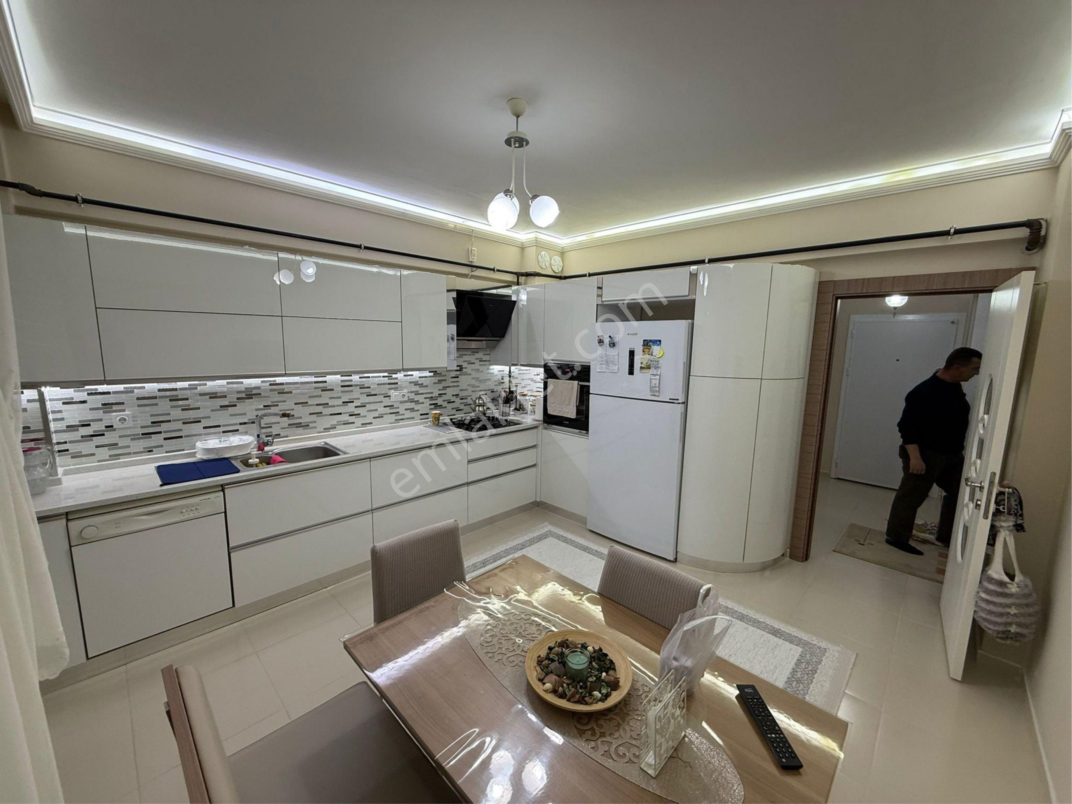 Rota’dan Satılık Yarenler Mah. Yüksek Giriş Güney Cephe