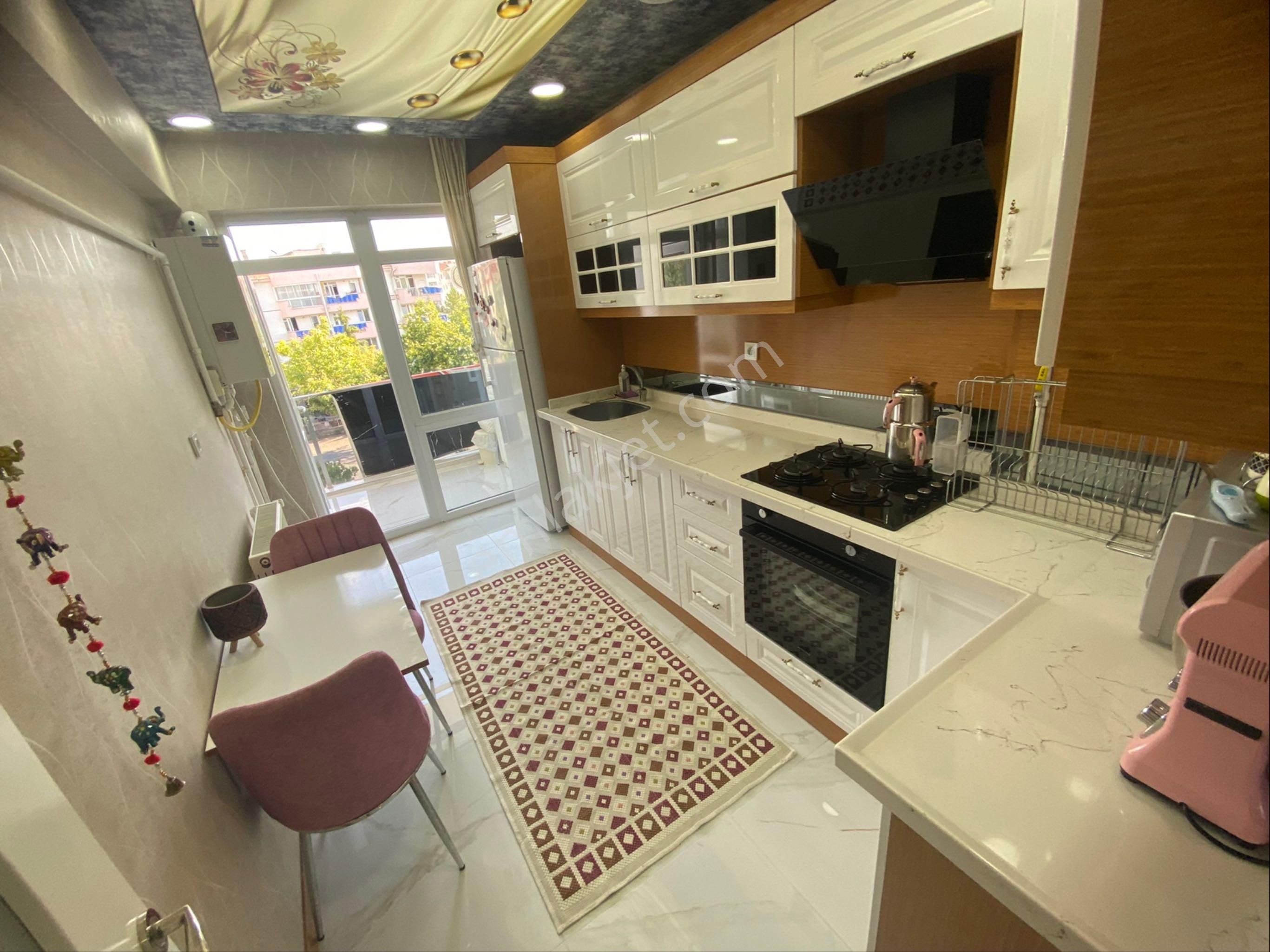 Torun^dan Ahimesut Blv.ultralüx Yapılı E.banyolu Ön Cephe 3+1