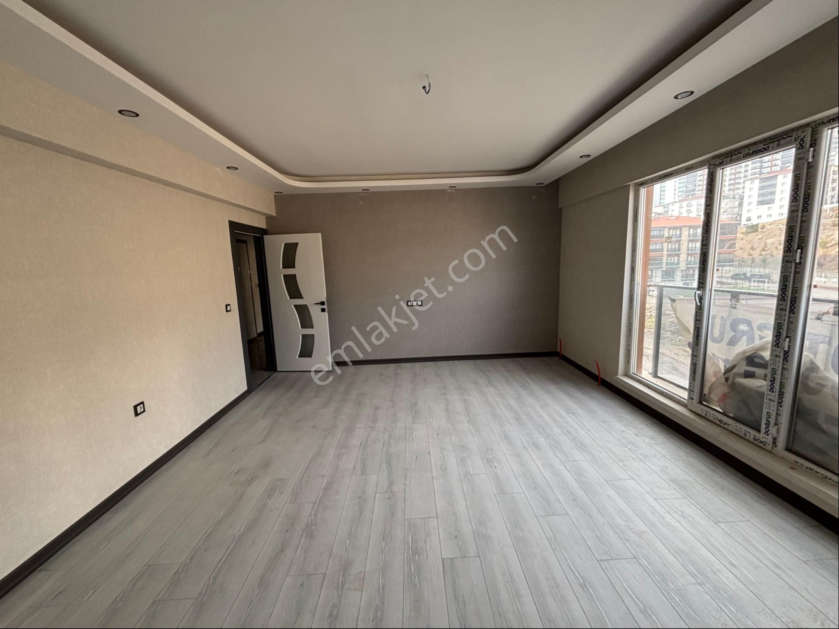 Öz Eda Emlaktan Satılık Fırsat Daire Bağlum Karakaya Da - Görsel 12