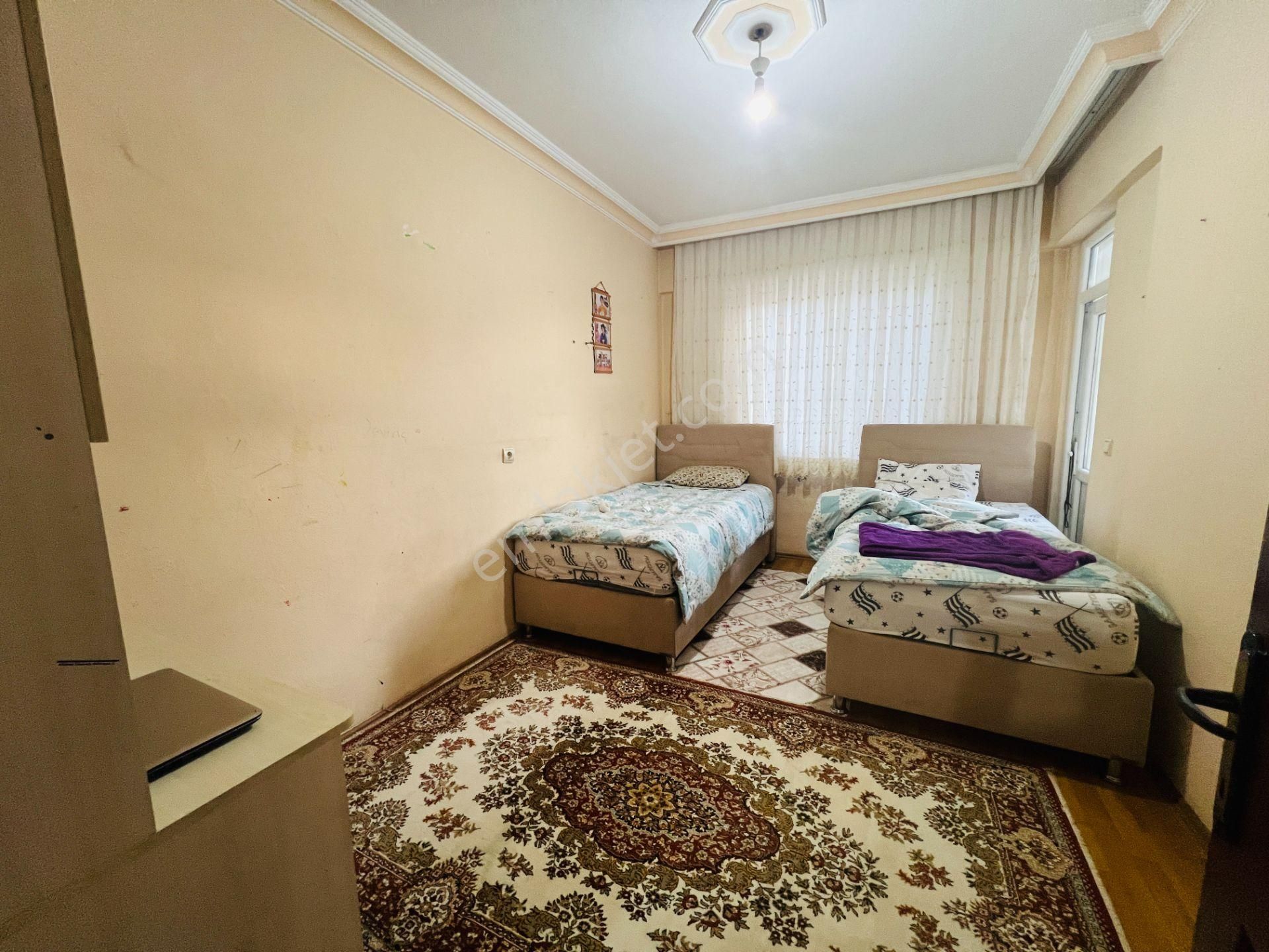 Konuksever 'de Cadde Yakını 3+1 Arakat - Görsel 6