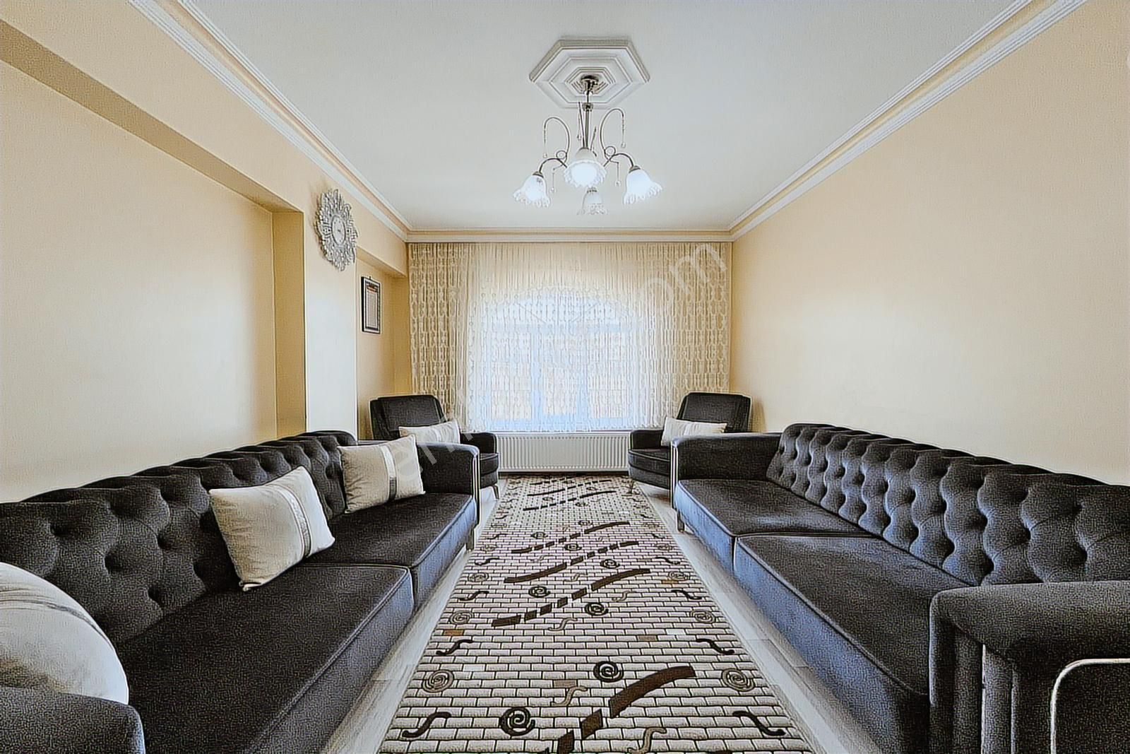 Karşıyaka'da 3.5+1 Ara Katta Ebeveyn Banyolu Kök Tapulu Daire - Görsel 15