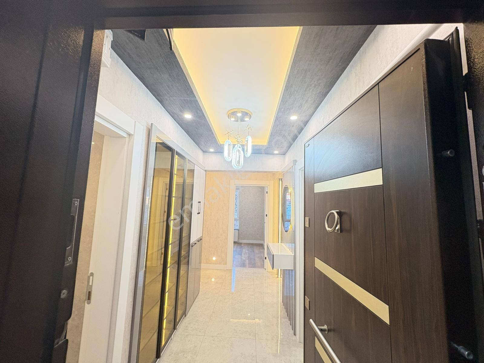 Göral Dikmende Satılık Daire3+1 Orta Katta 3 Cepheli Ful Yapılı - Görsel 12