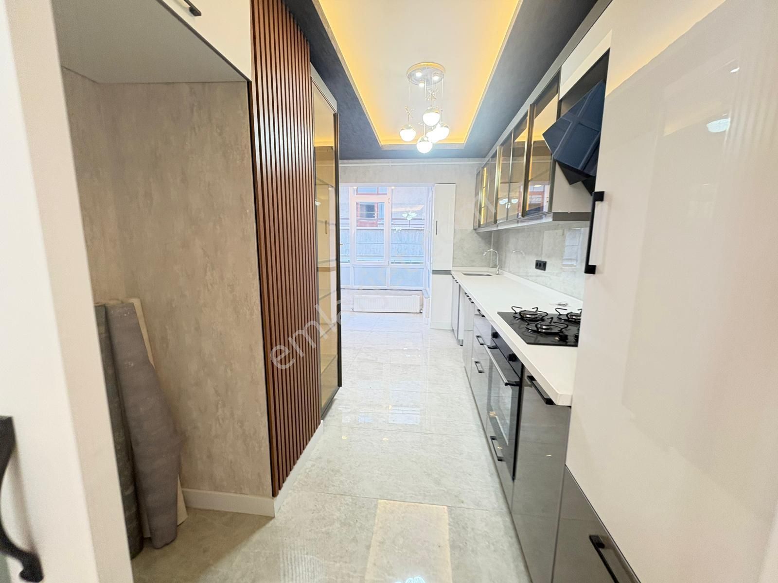 Göral Dikmende Satılık Daire3+1 Orta Katta 3 Cepheli Ful Yapılı - Görsel 9