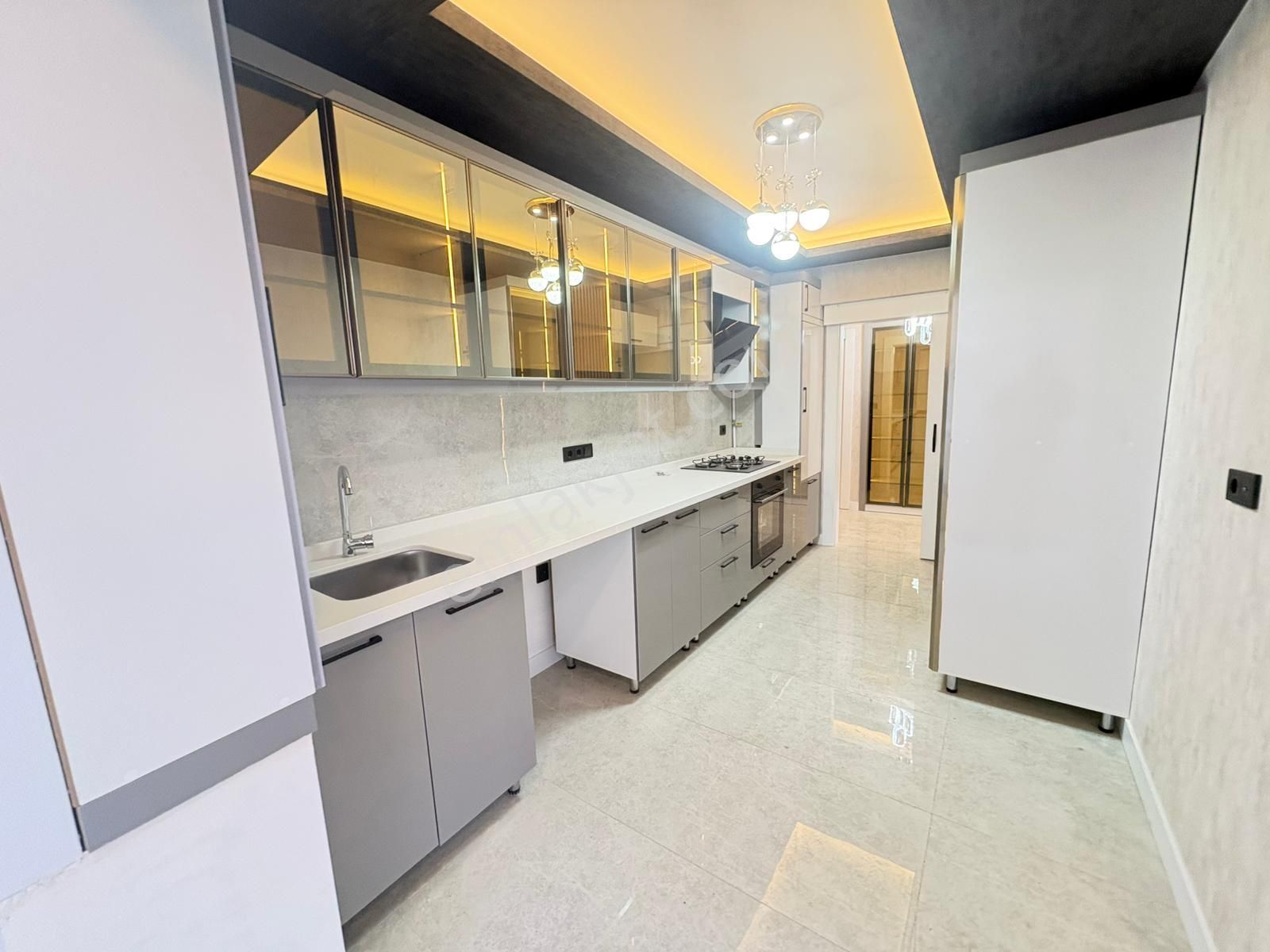 Göral Dikmende Satılık Daire3+1 Orta Katta 3 Cepheli Ful Yapılı - Görsel 4