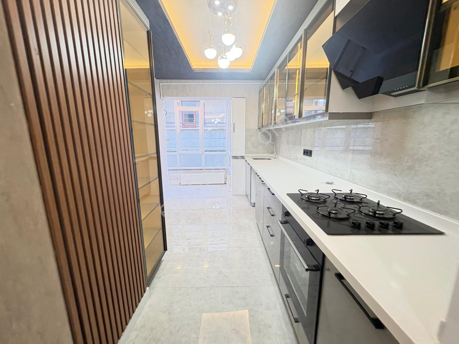 Göral Dikmende Satılık Daire3+1 Orta Katta 3 Cepheli Ful Yapılı - Görsel 5