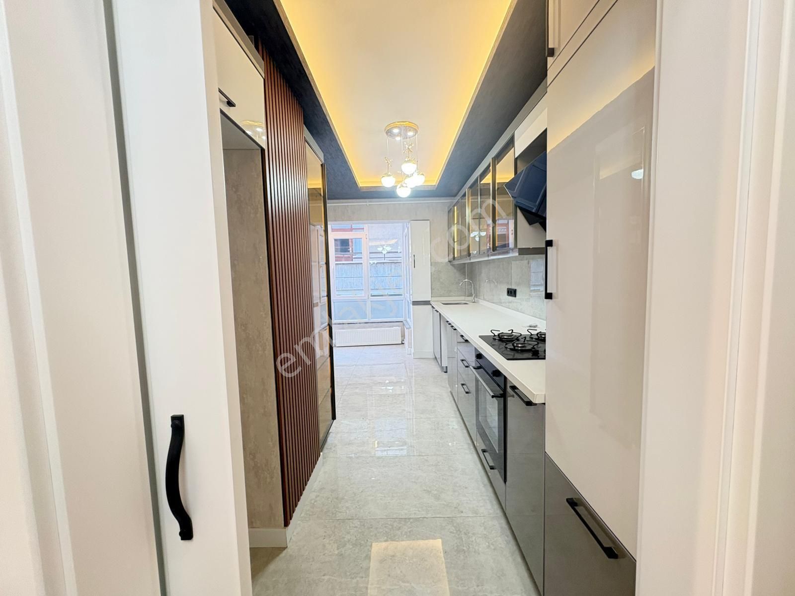 Göral Dikmende Satılık Daire3+1 Orta Katta 3 Cepheli Ful Yapılı - Görsel 8