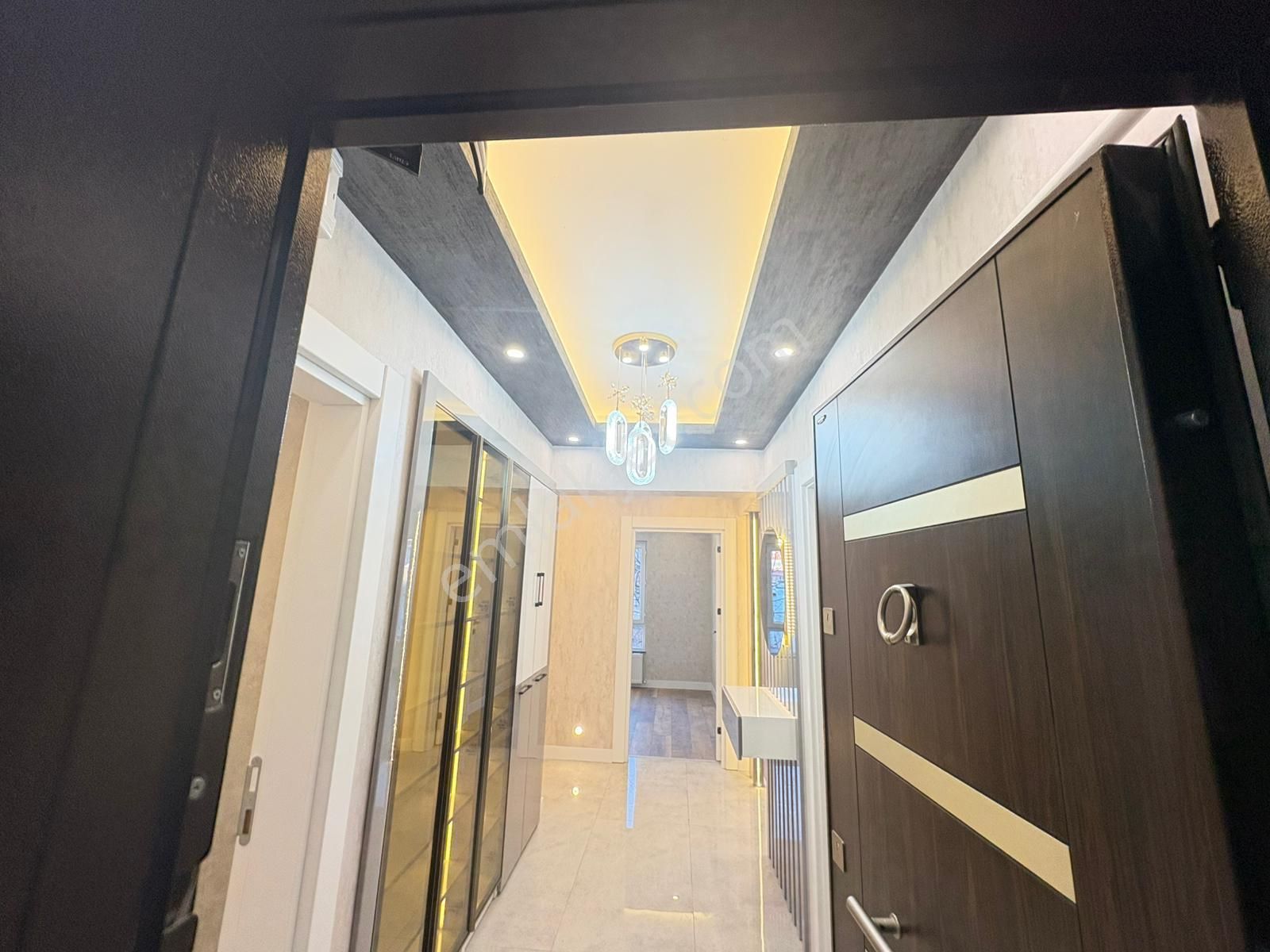 Göral Dikmende Satılık Daire3+1 Orta Katta 3 Cepheli Ful Yapılı - Görsel 2