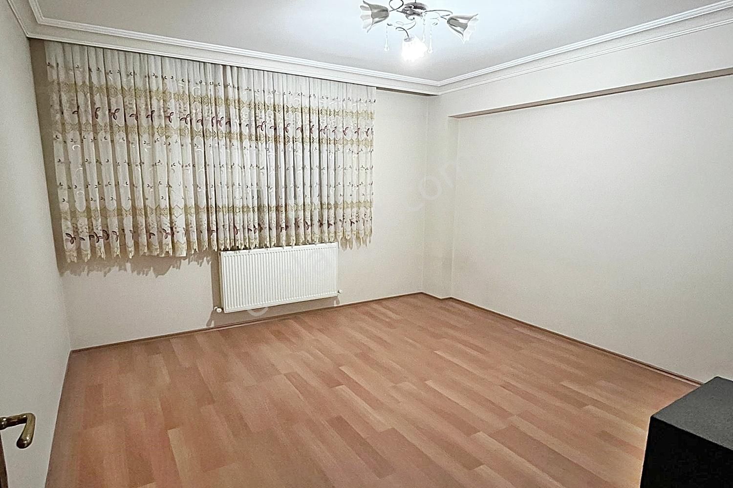 Bademlik'de Ankara Manzaralı 3+1 Ara Katta Kök Tapulu Daire - Görsel 15