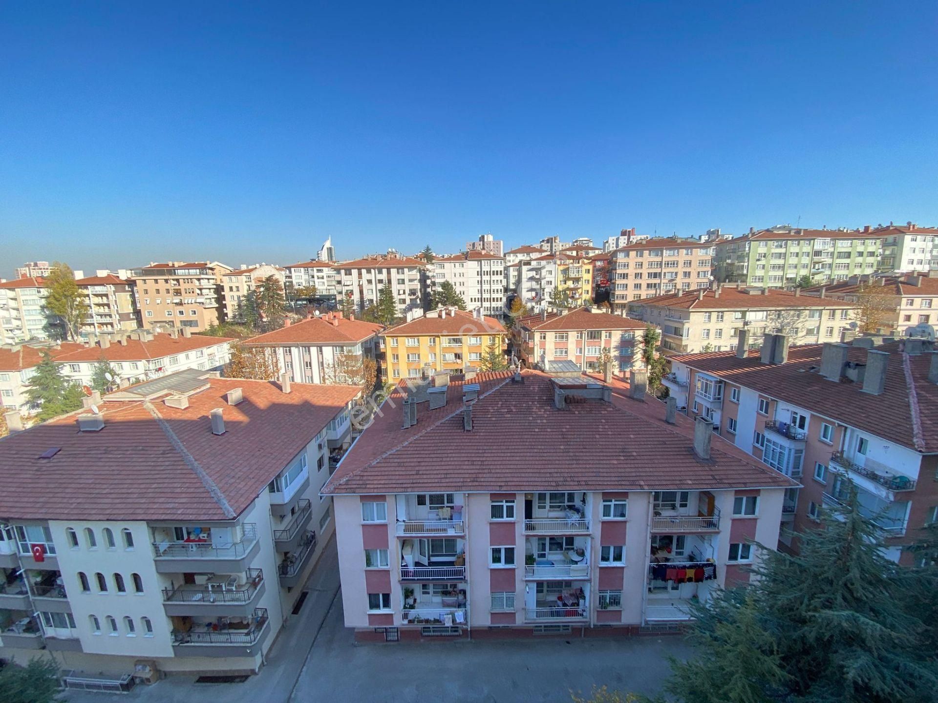 Dikmen 'de Yüksek Krediye Uygun !!! Nakış Sokak’ta Satılık Arakat Ultra Lüks Manzaralı Daire - Görsel 10