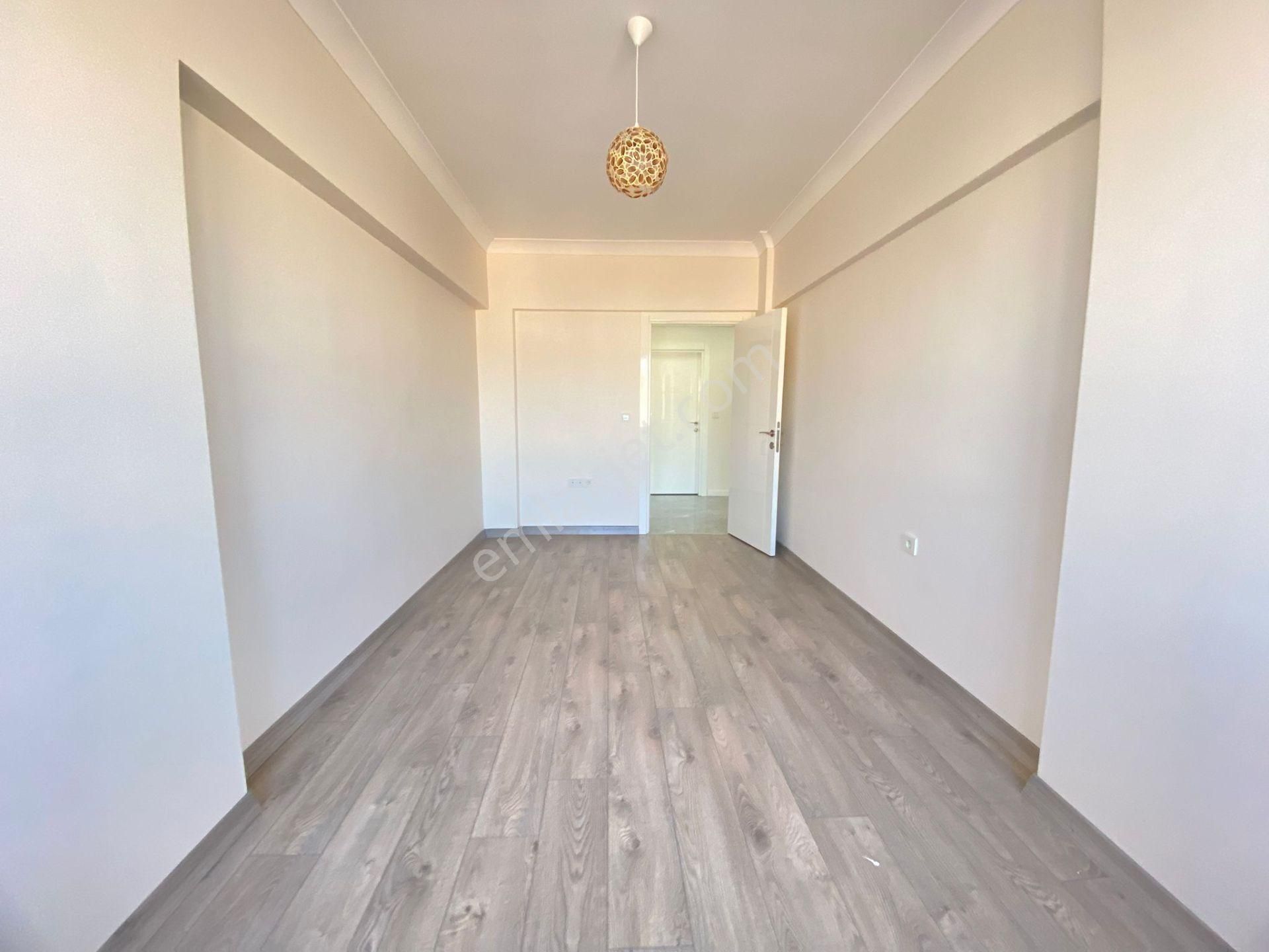 Dikmen 'de Yüksek Krediye Uygun !!! Nakış Sokak’ta Satılık Arakat Ultra Lüks Manzaralı Daire - Görsel 9