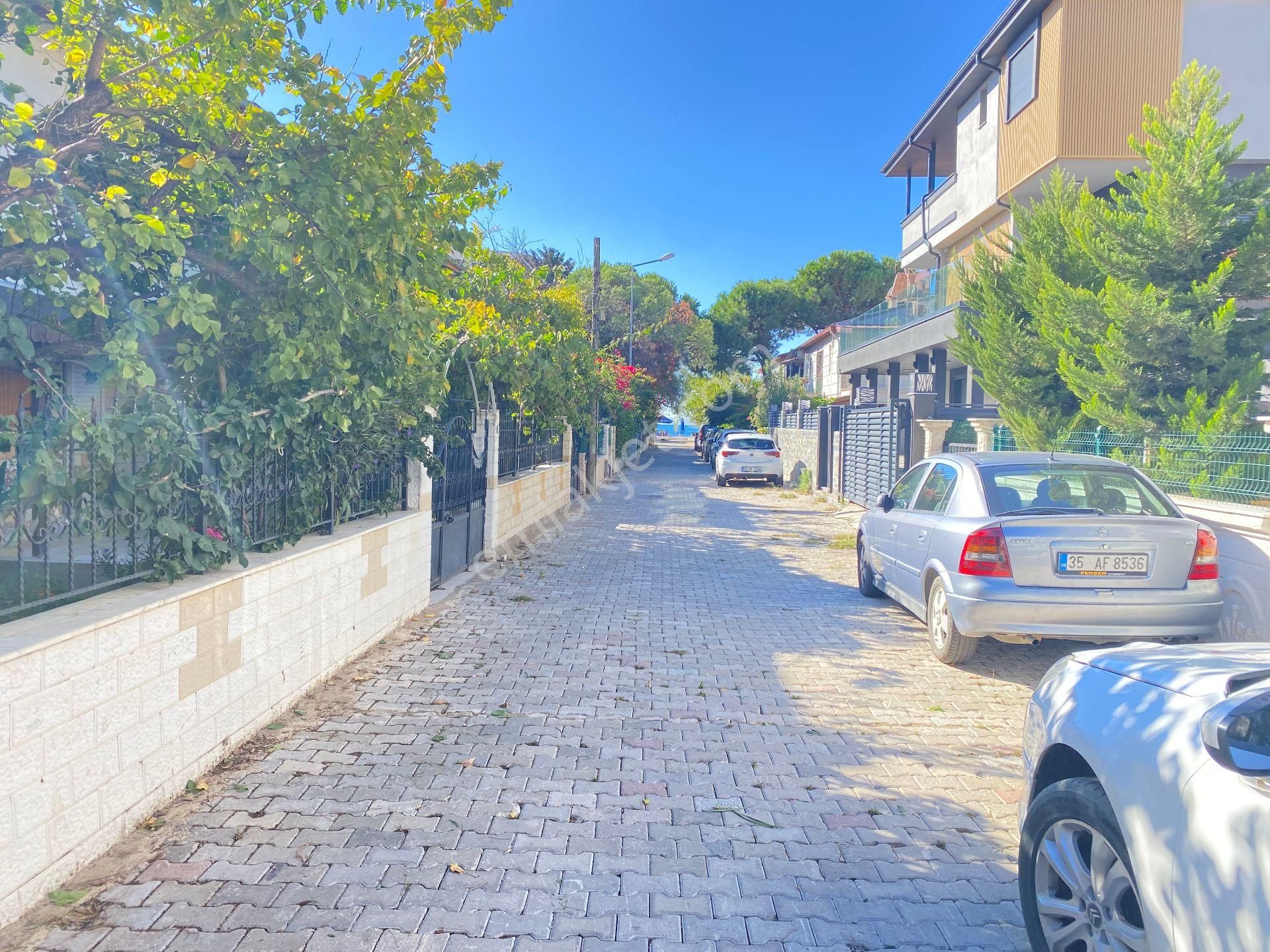 Seferihisar, Mersin Alanı Mahallesi Deniz Tarafında 50 Metre Satılık 3+1 Villa - Görsel 9