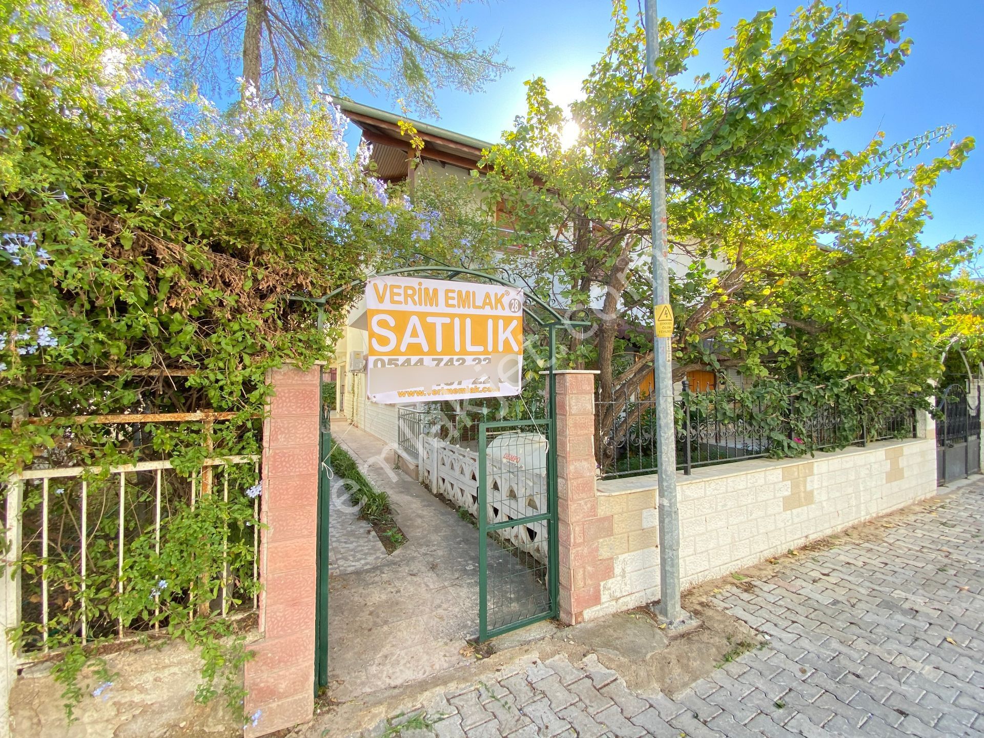 Seferihisar, Mersin Alanı Mahallesi Deniz Tarafında 50 Metre Satılık 3+1 Villa - Görsel 8