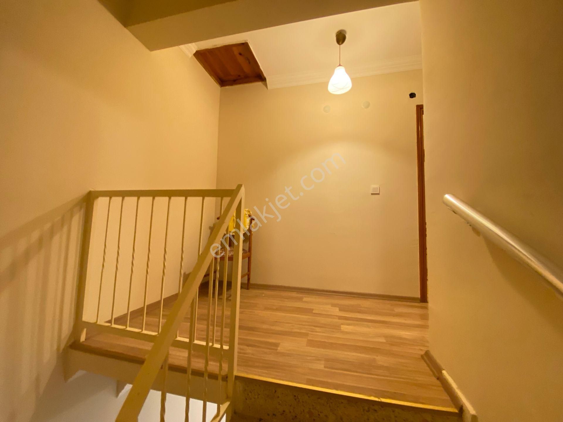 Seferihisar, Mersin Alanı Mahallesi Deniz Tarafında 50 Metre Satılık 3+1 Villa - Görsel 22