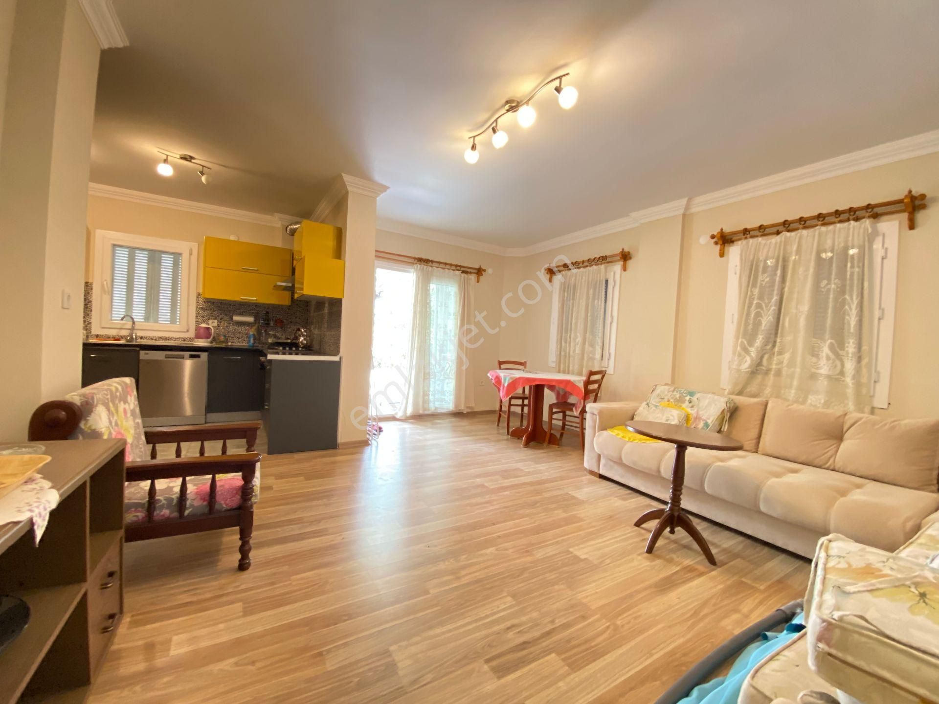 Seferihisar, Mersin Alanı Mahallesi Deniz Tarafında 50 Metre Satılık 3+1 Villa - Görsel 14