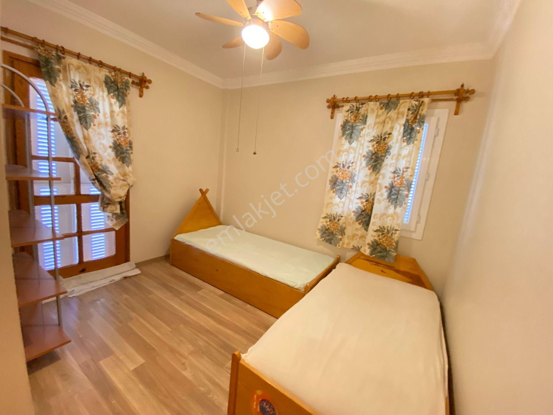 Seferihisar, Mersin Alanı Mahallesi Deniz Tarafında 50 Metre Satılık 3+1 Villa - Görsel 30