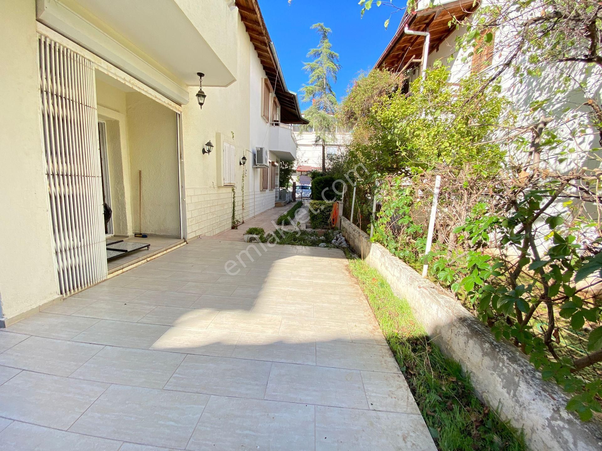 Seferihisar, Mersin Alanı Mahallesi Deniz Tarafında 50 Metre Satılık 3+1 Villa - Görsel 6