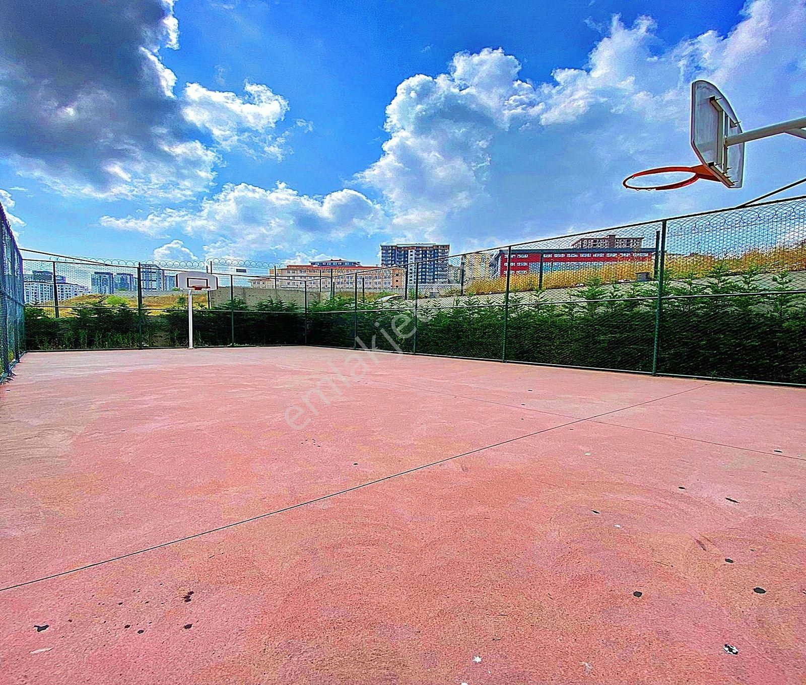 Beylikdüzü Cumhuriyet Mahallesi Gezgen İnşaat'tan Site İçinde 1+1 Satılık Daire - Görsel 9