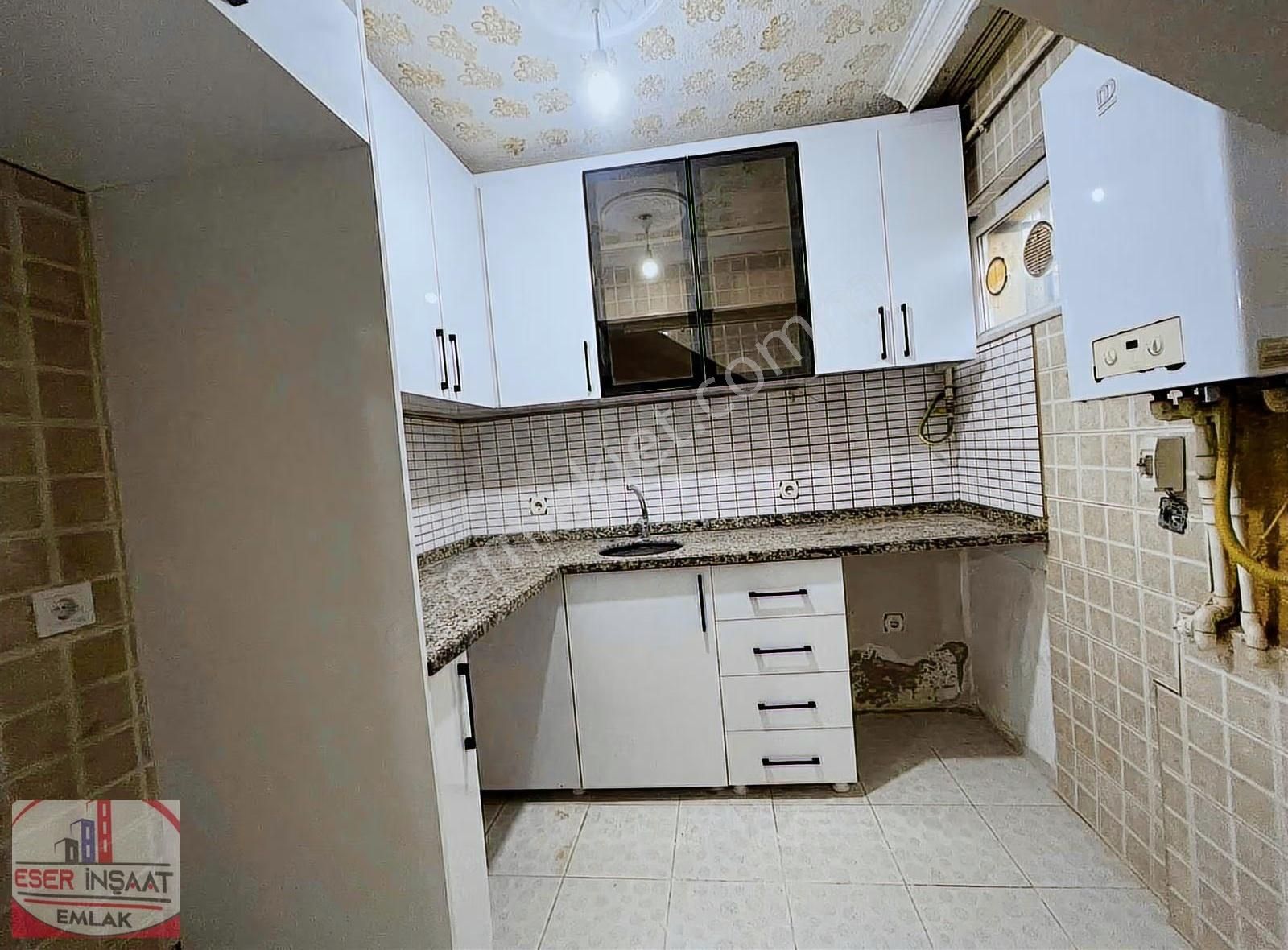 Altınşehirde Kiralık Meydan Konumlu 2+1 95m2 Bahçe Katı