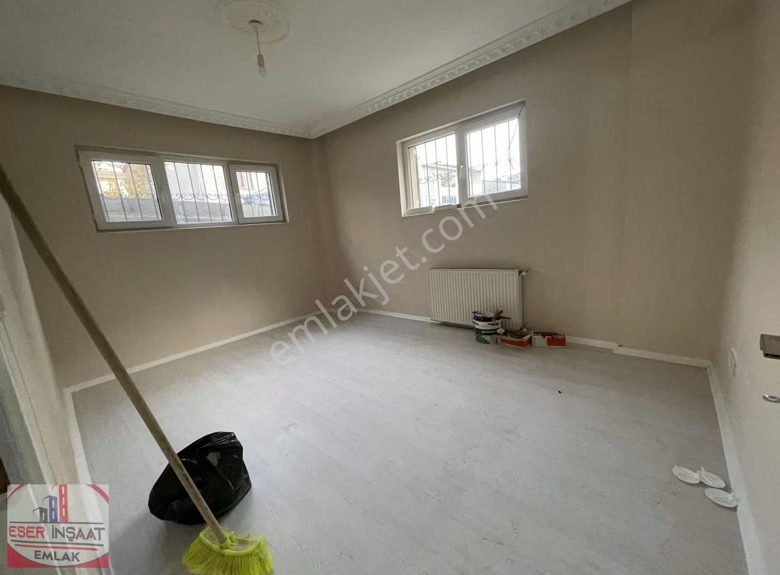 Altınşehirde Kiralık Meydan Konumlu 2+1 95m2 Bahçe Katı - Görsel 7