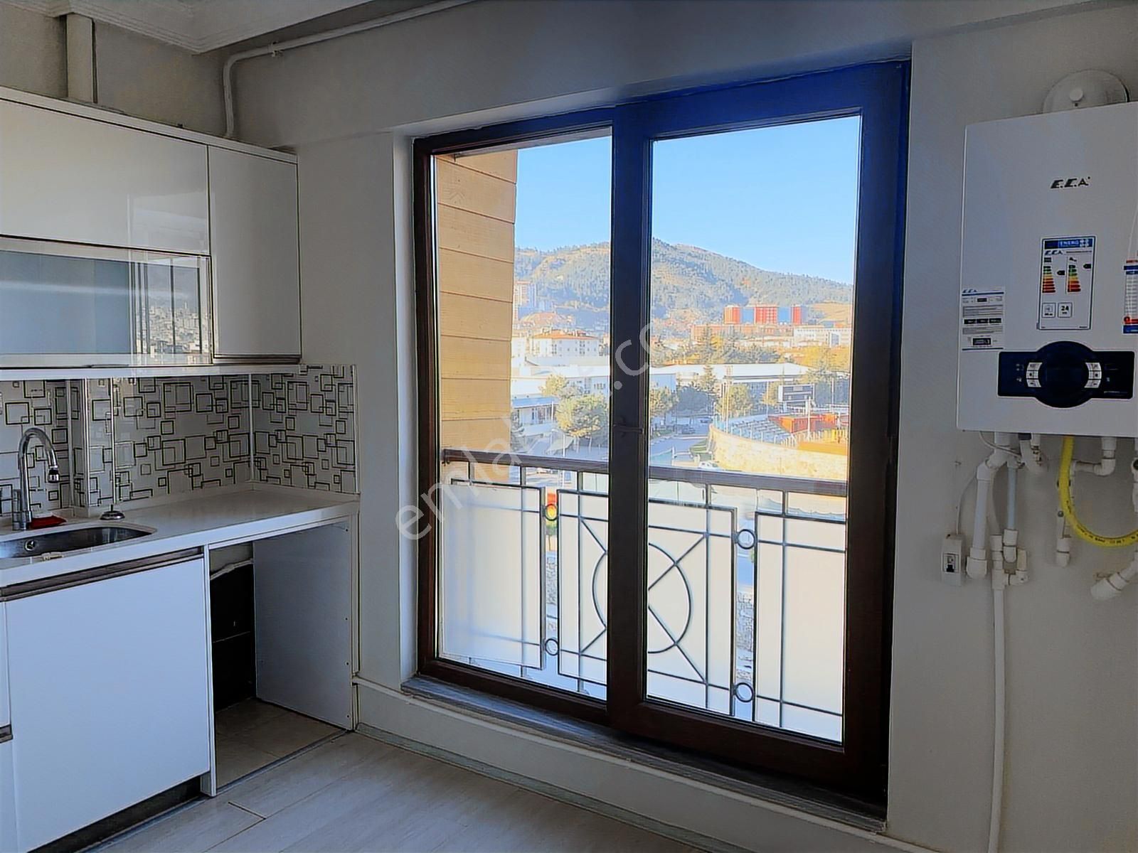 Tokat Stadyumunun Tam Karşısında Arakat Lüks Sitede 4+1manzaralı - Görsel 4