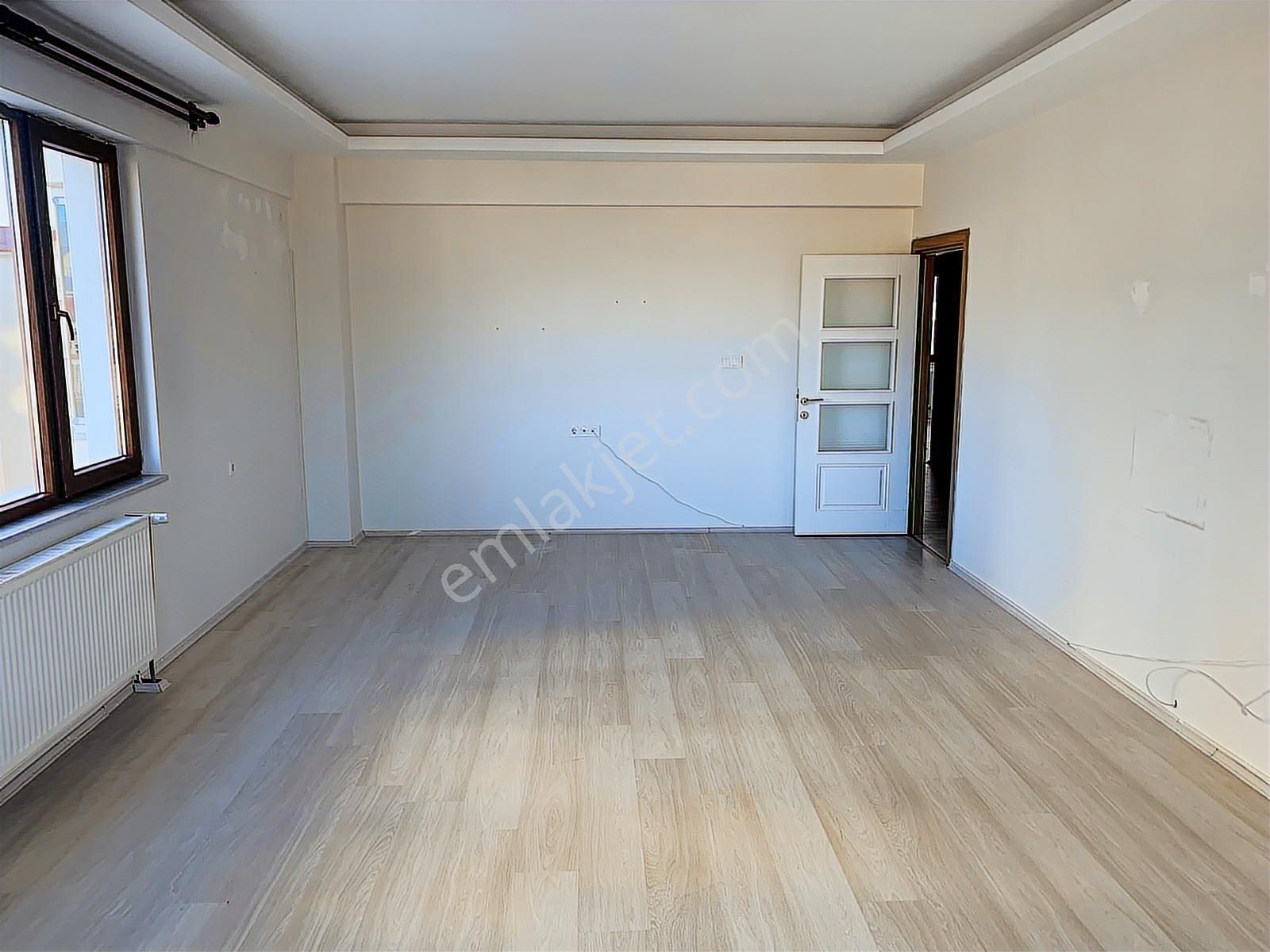 Tokat Stadyumunun Tam Karşısında Arakat Lüks Sitede 4+1manzaralı - Görsel 9