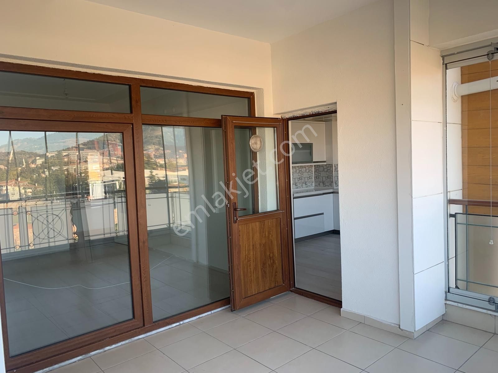 Tokat Stadyumunun Tam Karşısında Arakat Lüks Sitede 4+1manzaralı - Görsel 13