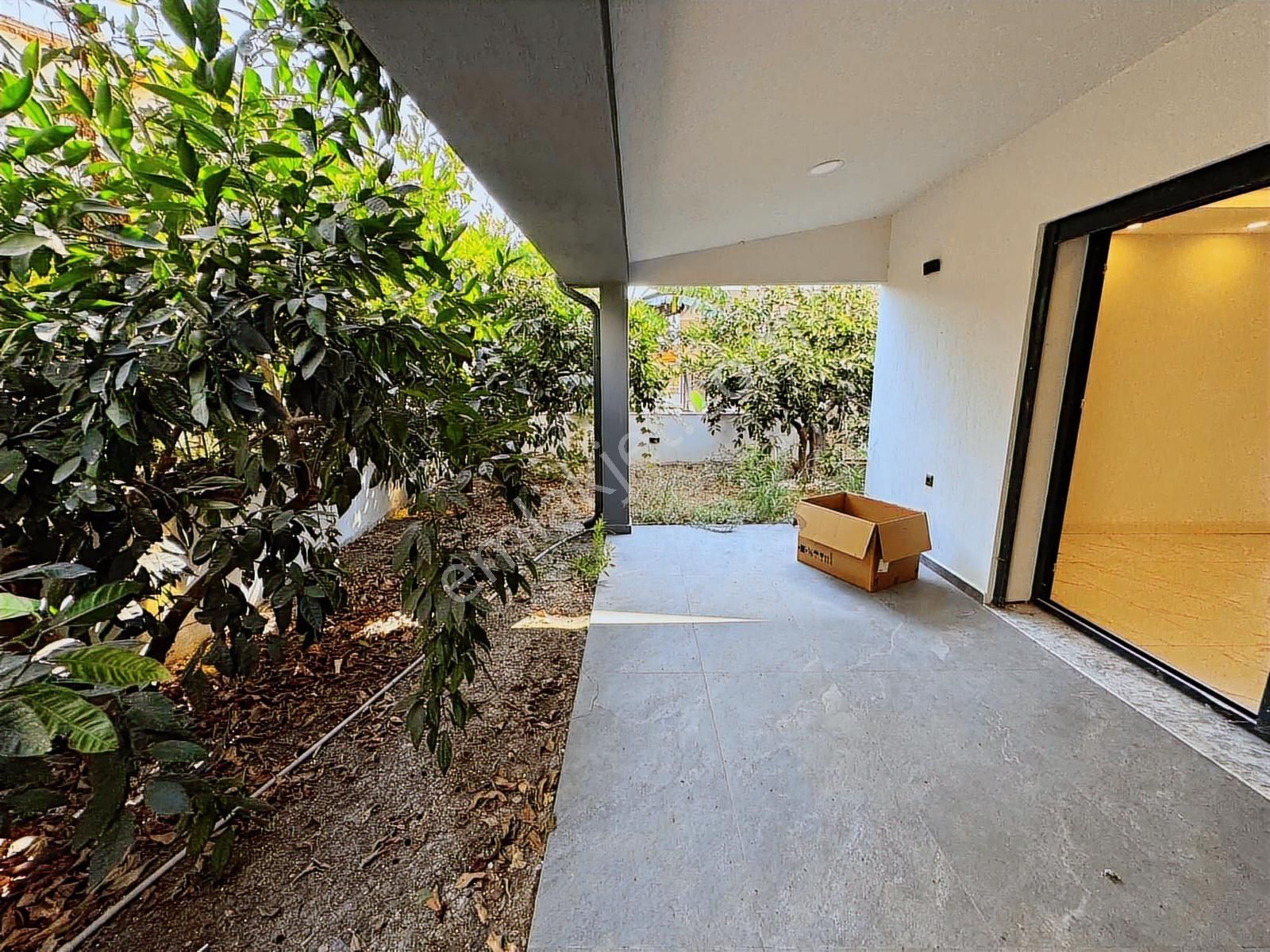 Çarşı İçinde & Deniz Tarafında 3+1 Lüks Villa - Görsel 6