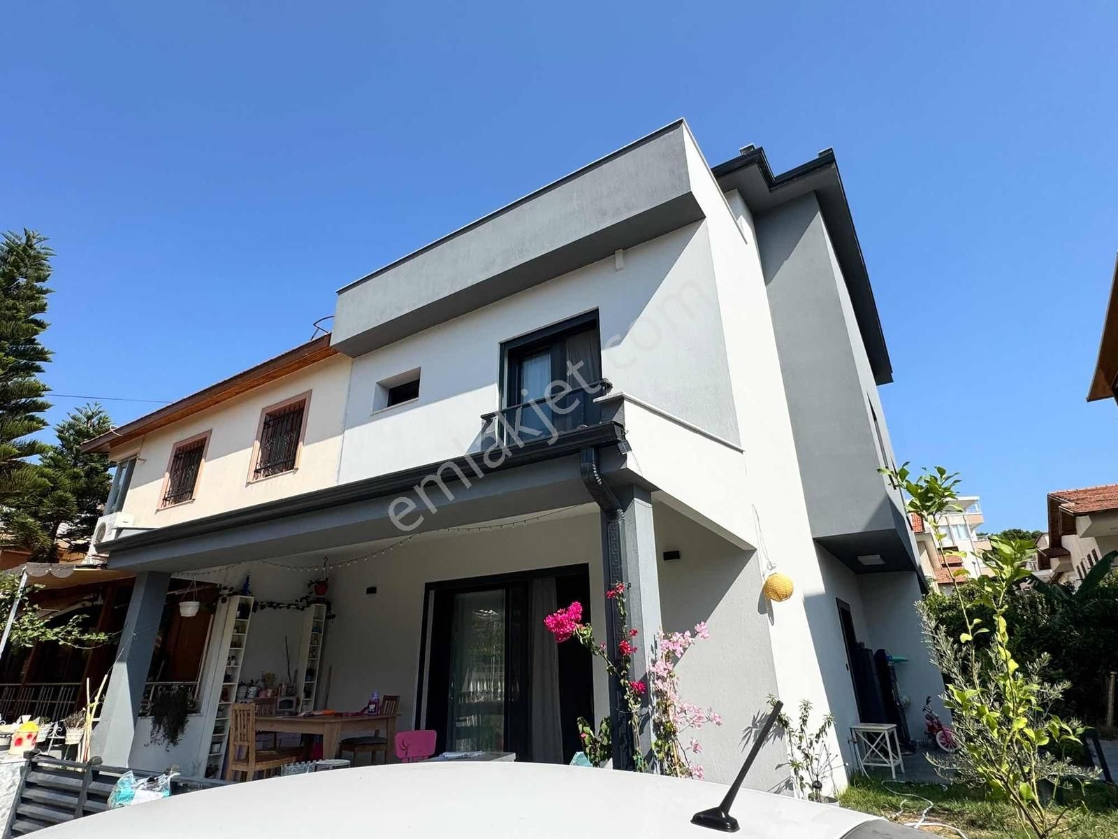 Çarşı İçinde & Deniz Tarafında 3+1 Lüks Villa - Görsel 13