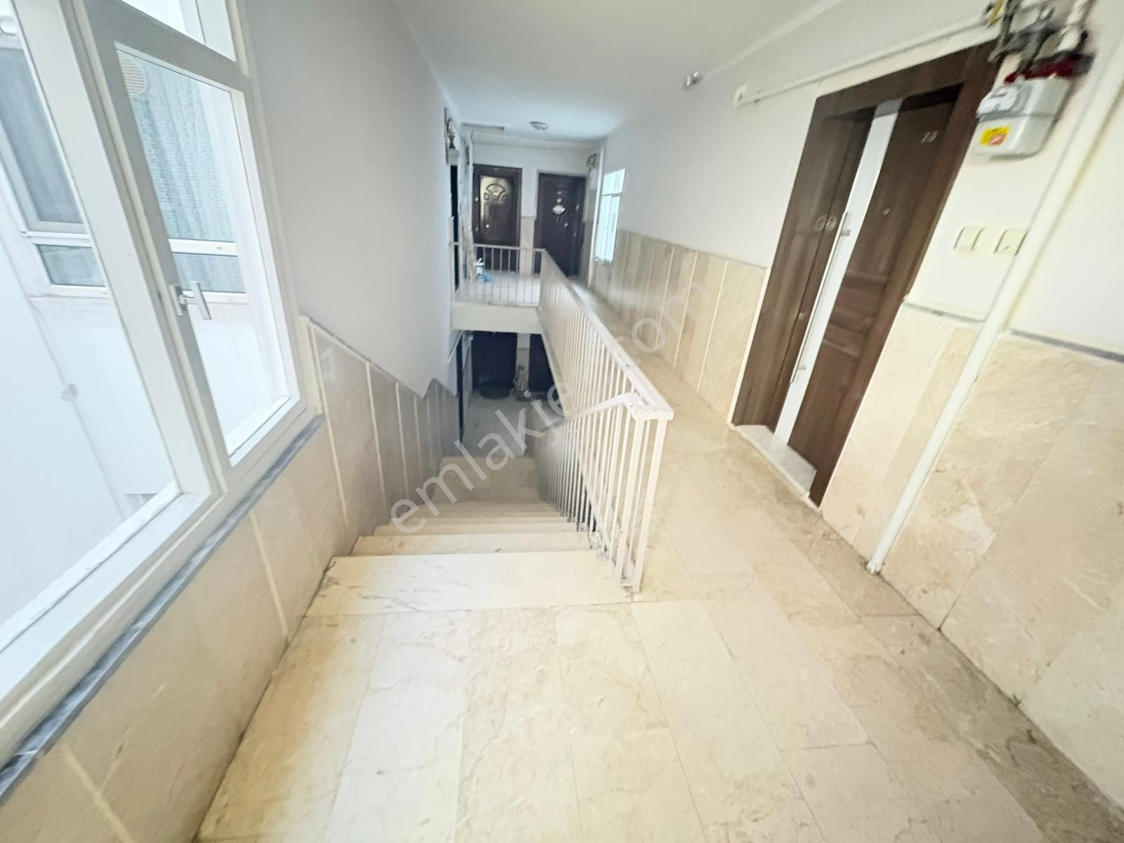 Dikmen Sokulluda Satılık Daire 3+1 Katta Ebb Lüx Yapılı - Görsel 4