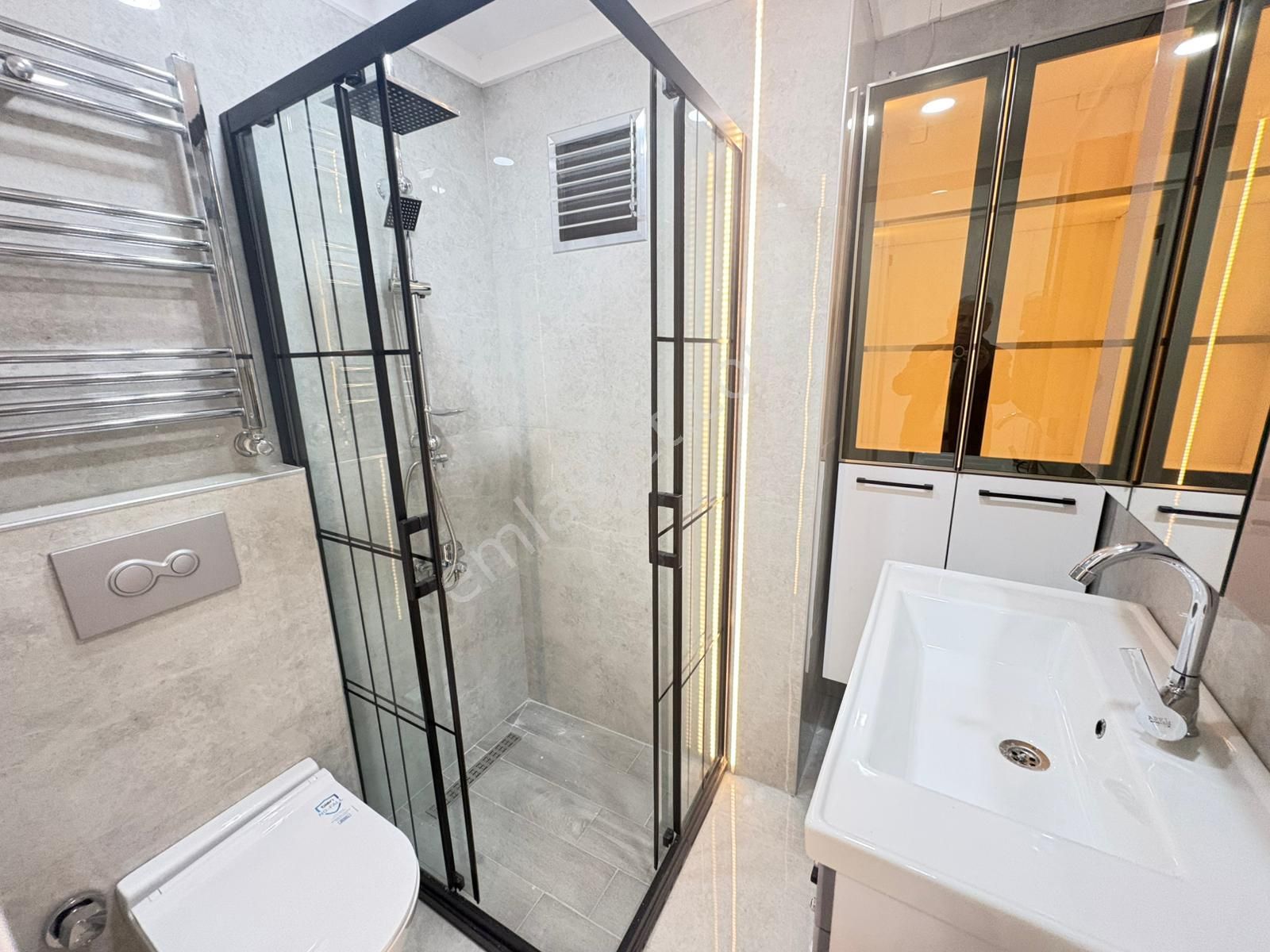 Dikmen Sokulluda Satılık Daire 3+1 Katta Ebb Lüx Yapılı - Görsel 24