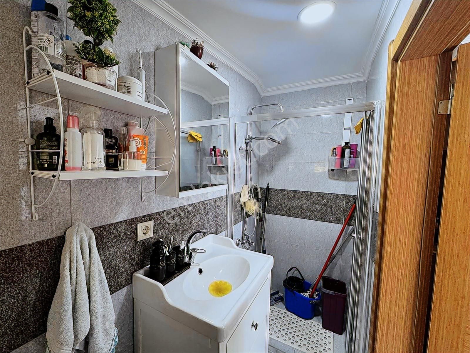 Yakacık'ta Özel 4+1 Dubleks Fırsat Daire - Görsel 29