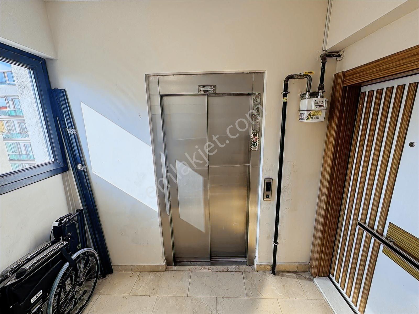 Yakacık'ta Özel 4+1 Dubleks Fırsat Daire - Görsel 31