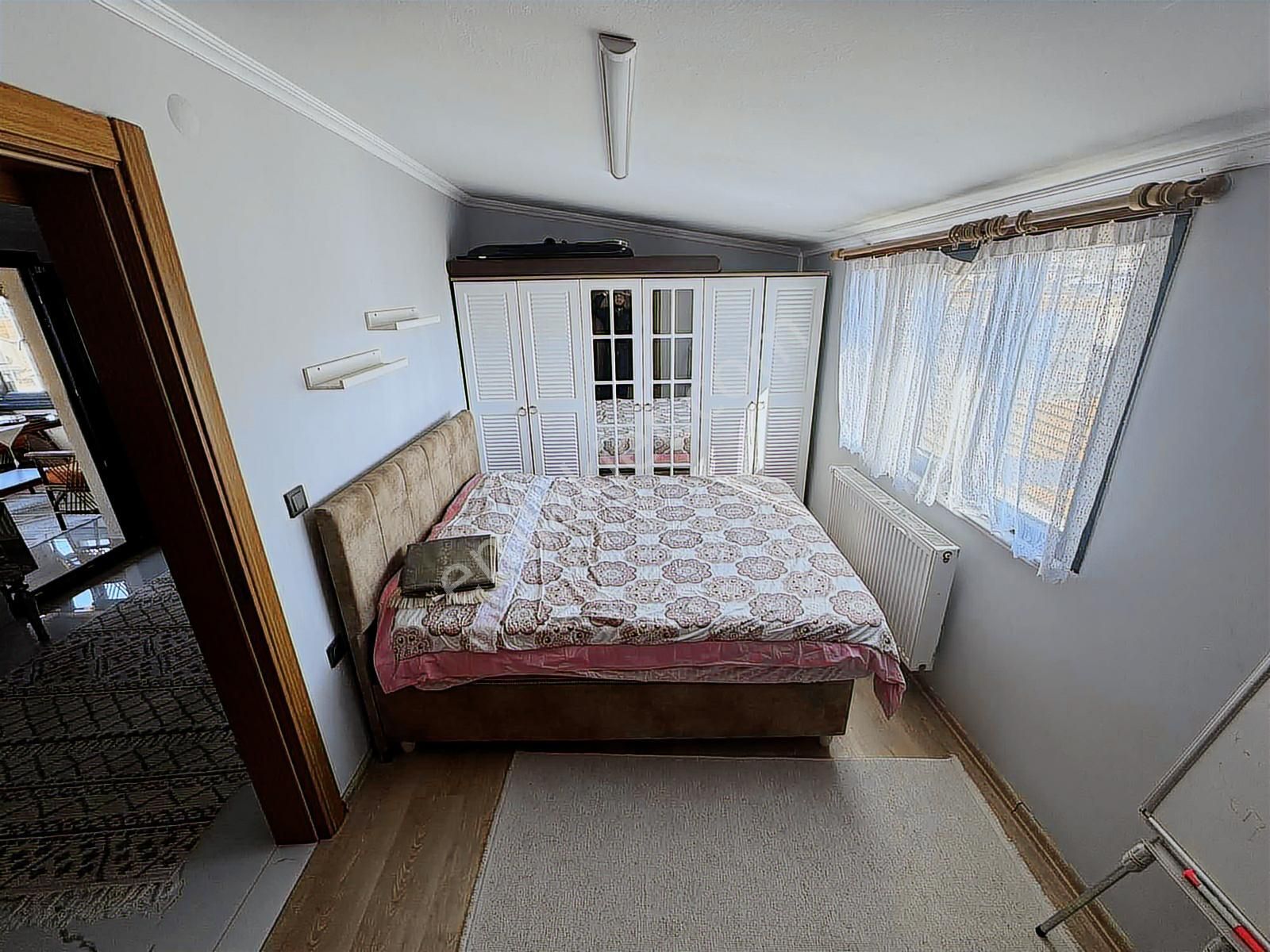 Yakacık'ta Özel 4+1 Dubleks Fırsat Daire - Görsel 10