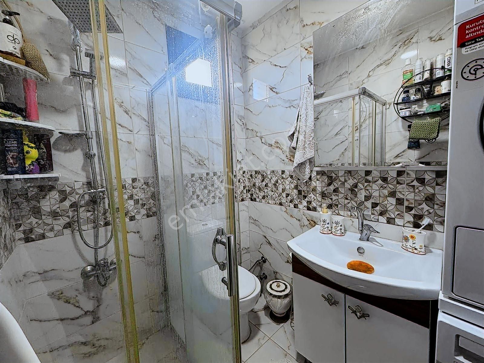 Yakacık'ta Özel 4+1 Dubleks Fırsat Daire - Görsel 21