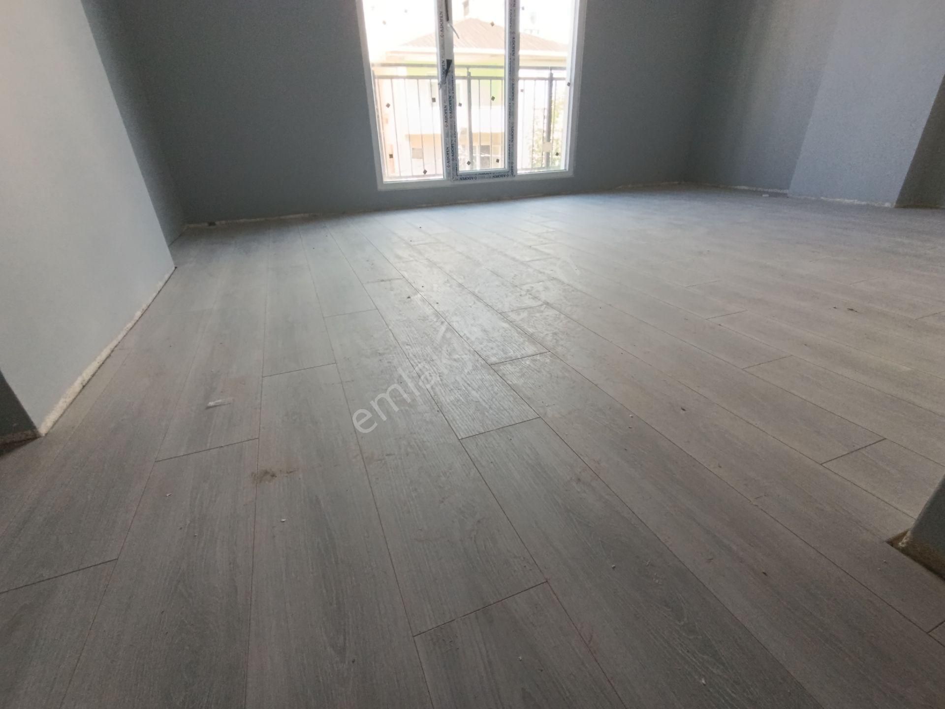 Pendik Esenyalı"da Satılık 3+1 120m2 Sıfır Asansörlü Kapalı Açık Otoparklı Daire - Görsel 4