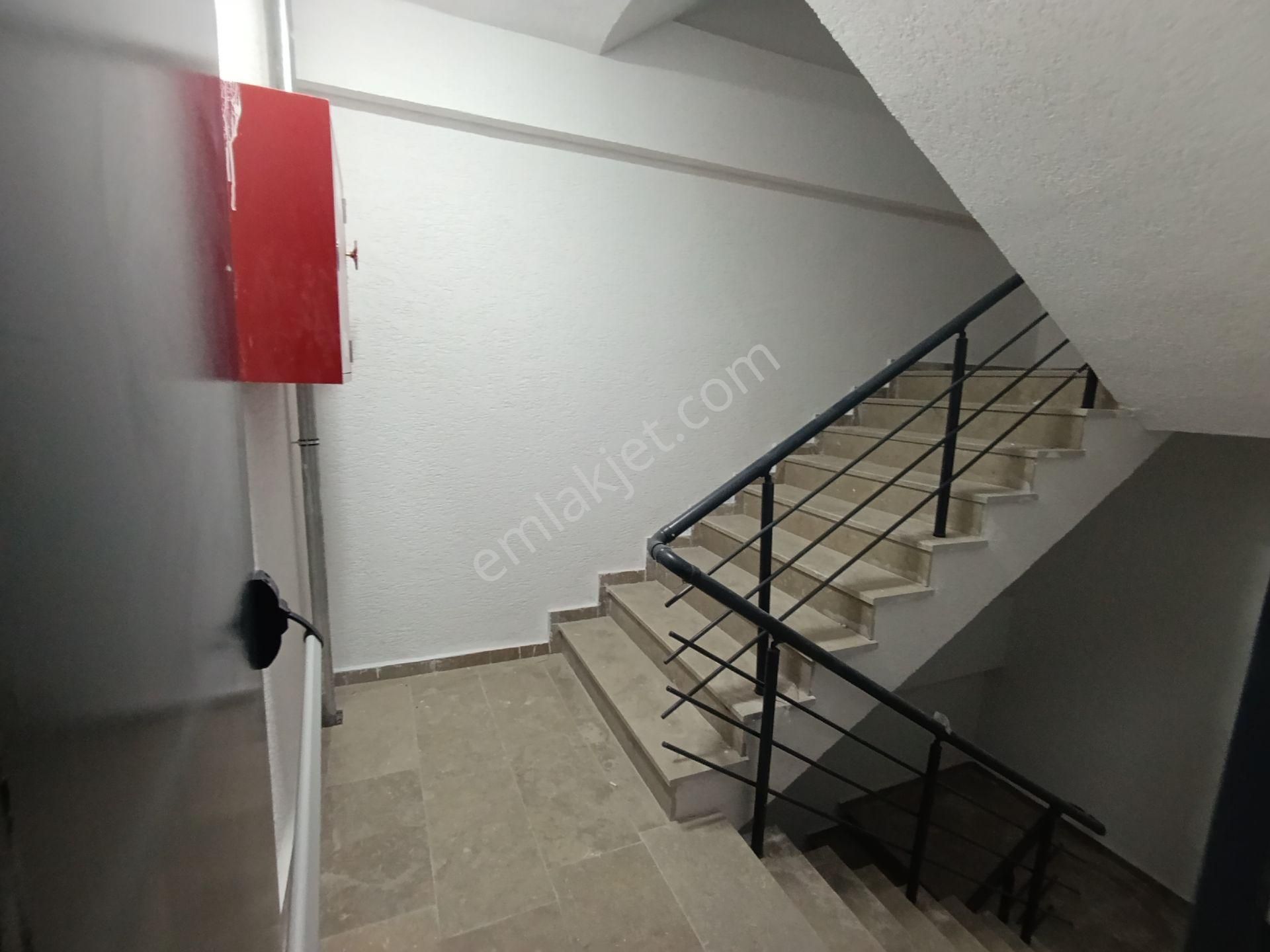 Pendik Esenyalı"da Satılık 3+1 120m2 Sıfır Asansörlü Kapalı Açık Otoparklı Daire - Görsel 25
