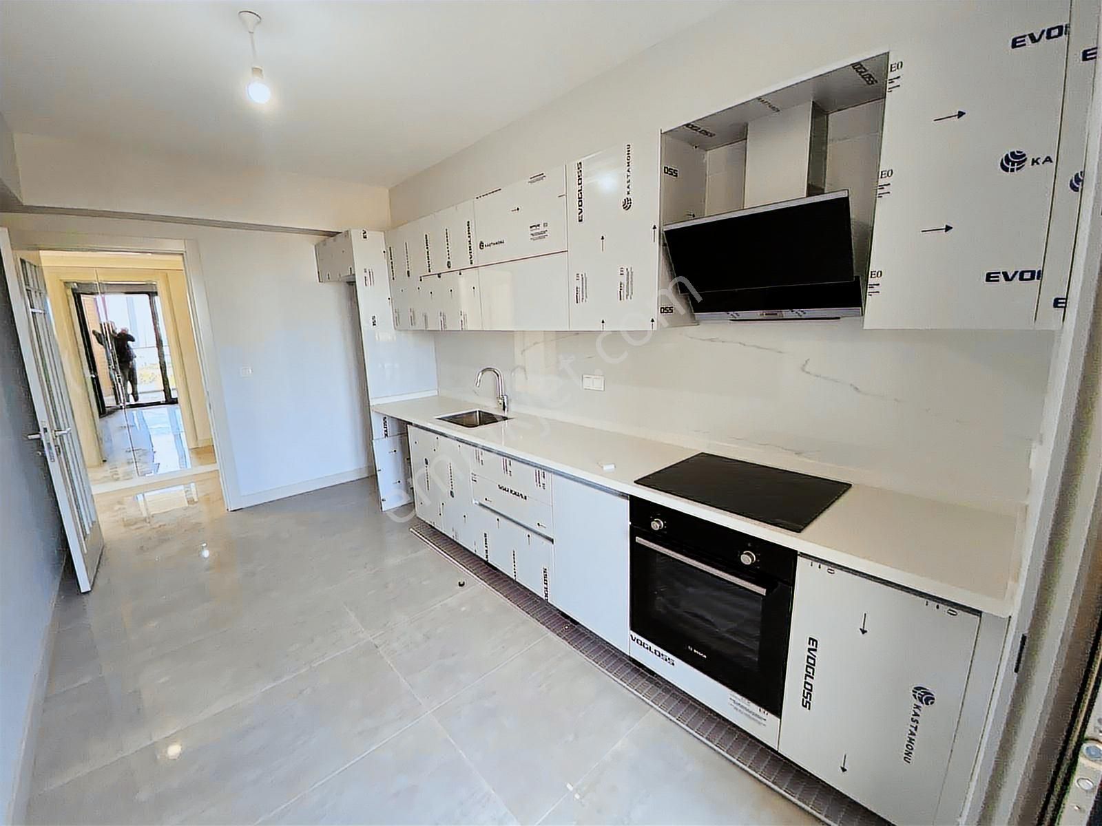 Home'dan Sancaktepe Siltaş Comfort Sitesinde 3+1 120m²lüks Daire - Görsel 17