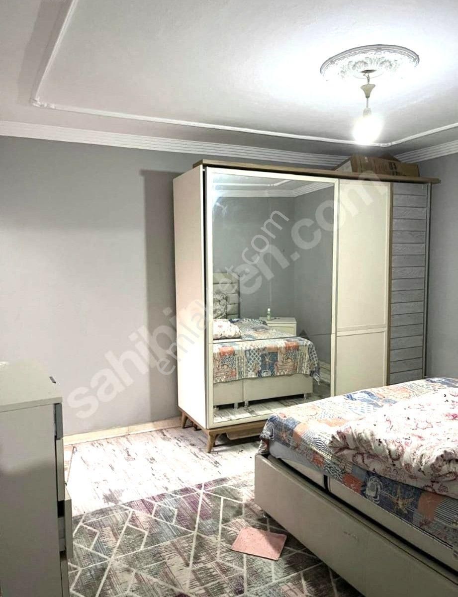 Kuşadası İkiçeşmelik’te Yenilenmiş Merkezi Konumda Satılık 2+1! - Görsel 4