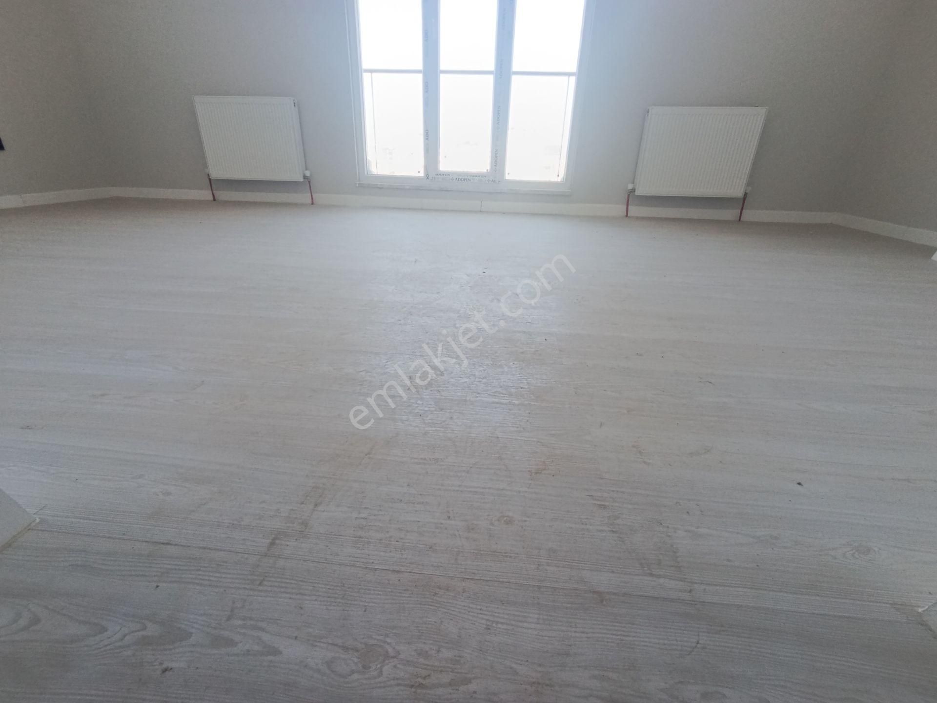 Pendik Esenyalıda Sıfır Satılık 2+1 Asansör Otoparklı Manzaralı Lüks Daire - Görsel 3