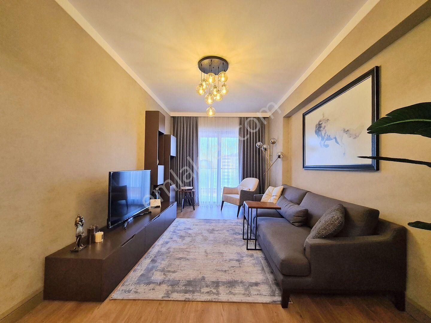 Pursaklar Mehmet Zengin Emlak'tan Kapalı Havuzlu Kapalı Otoparklı 7/24 Güvenliki 8.kat 4+1 - Görsel 9