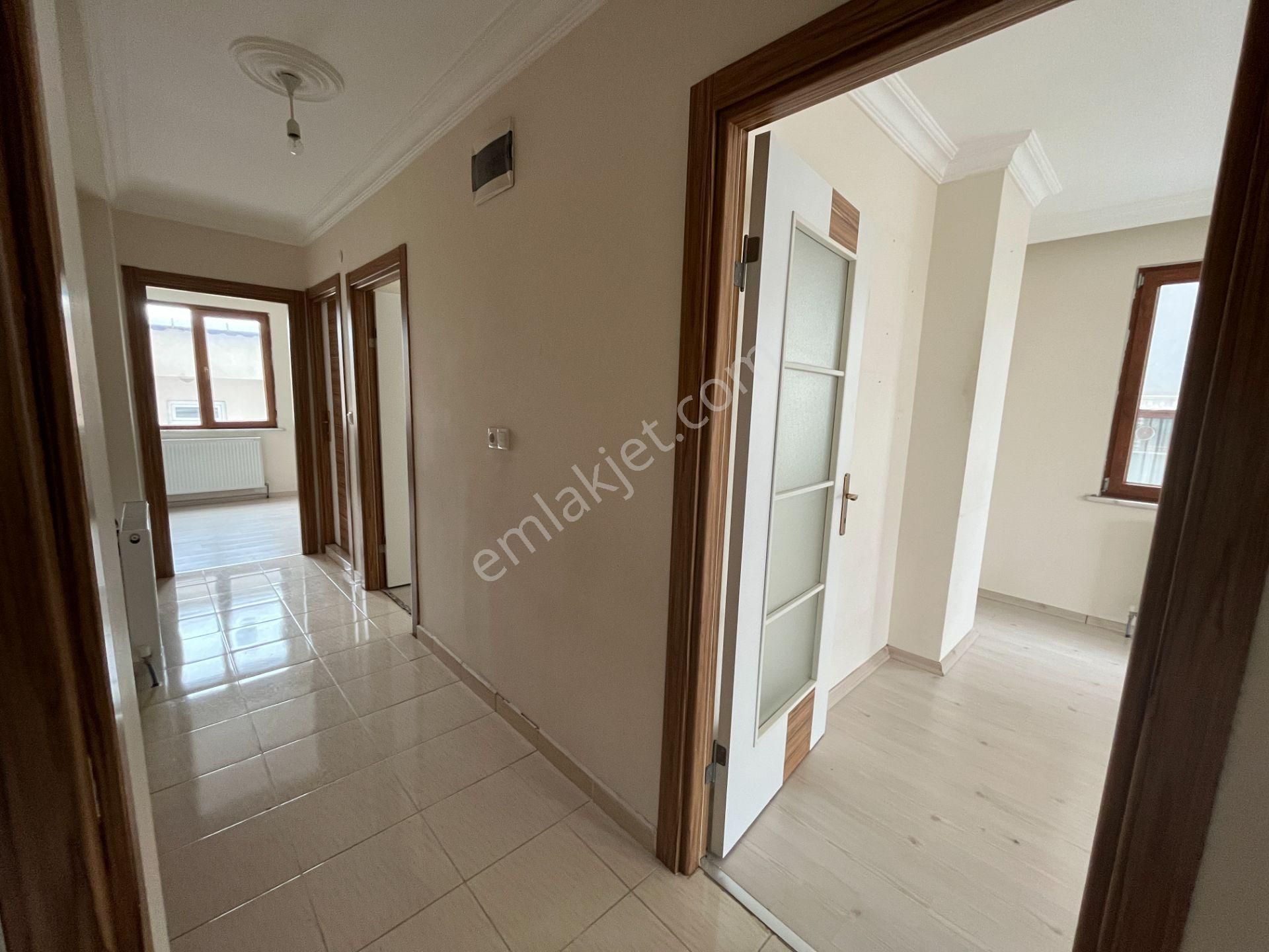 Sancaktepe İnönü Mahallesinde 3.kat 85 M2 Kiralık 2+1 Daire - Görsel 13