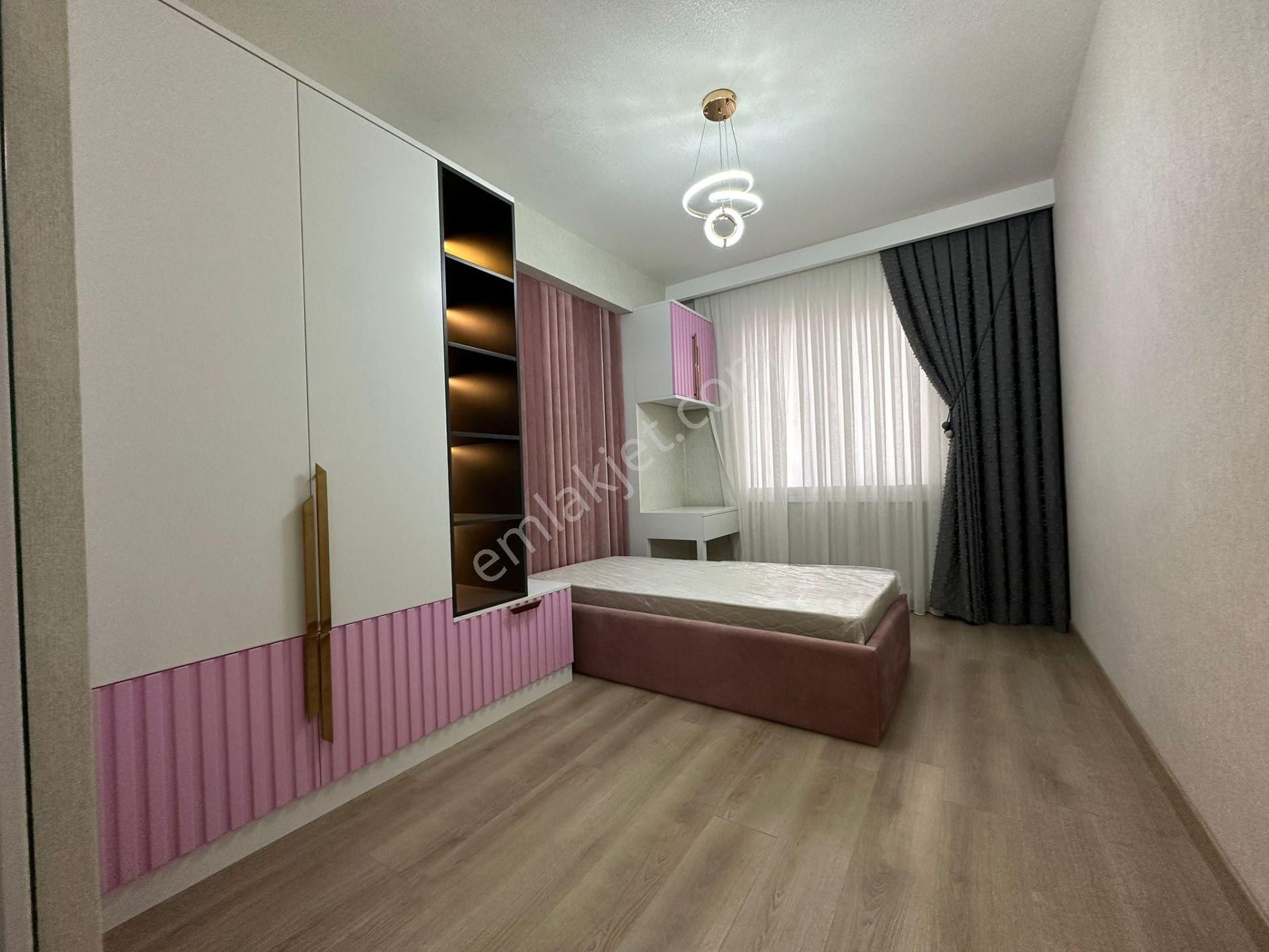 Pursaklar Mehmet Zengin Emlak'tan Kapalı Otoparklı Sitede 9. Kat 4+1 Ultra Lüks Hastane Yakını - Görsel 17