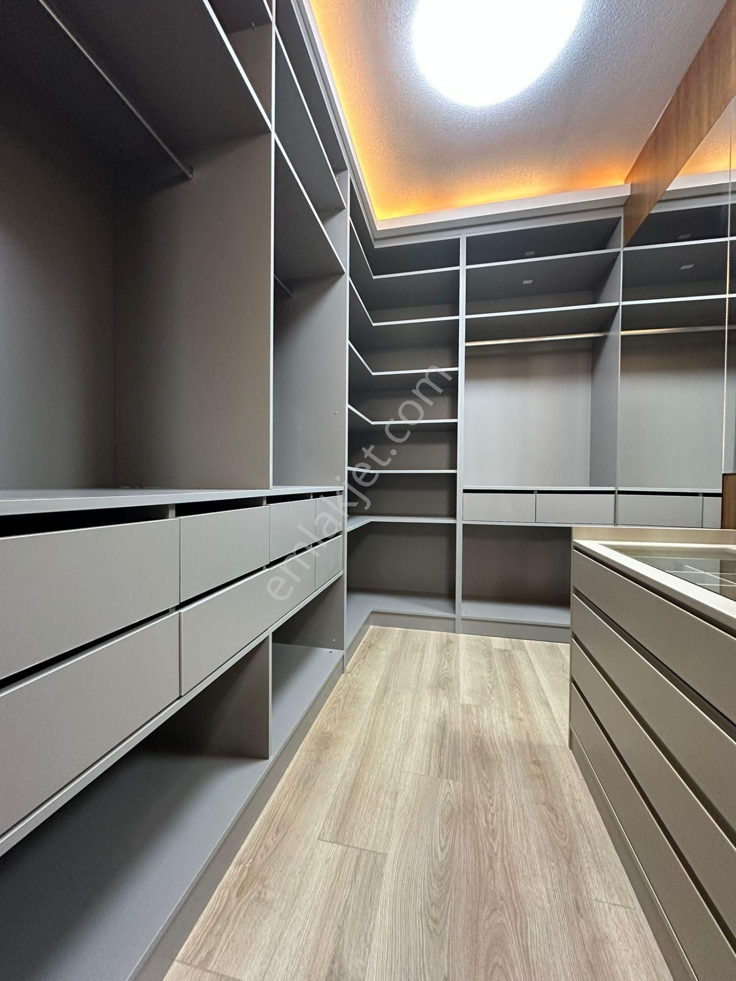 Pursaklar Mehmet Zengin Emlak'tan Kapalı Otoparklı Sitede 9. Kat 4+1 Ultra Lüks Hastane Yakını - Görsel 34