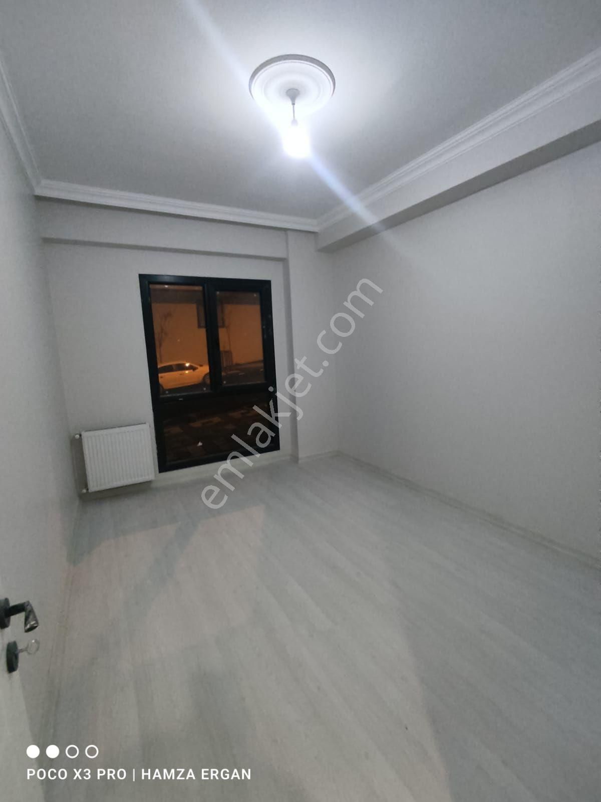 1.79 Krediyle Arnavutköy Haraççı Karlıbayırda Sitede Satılık 2+1 Ara Kat Daire - Görsel 4